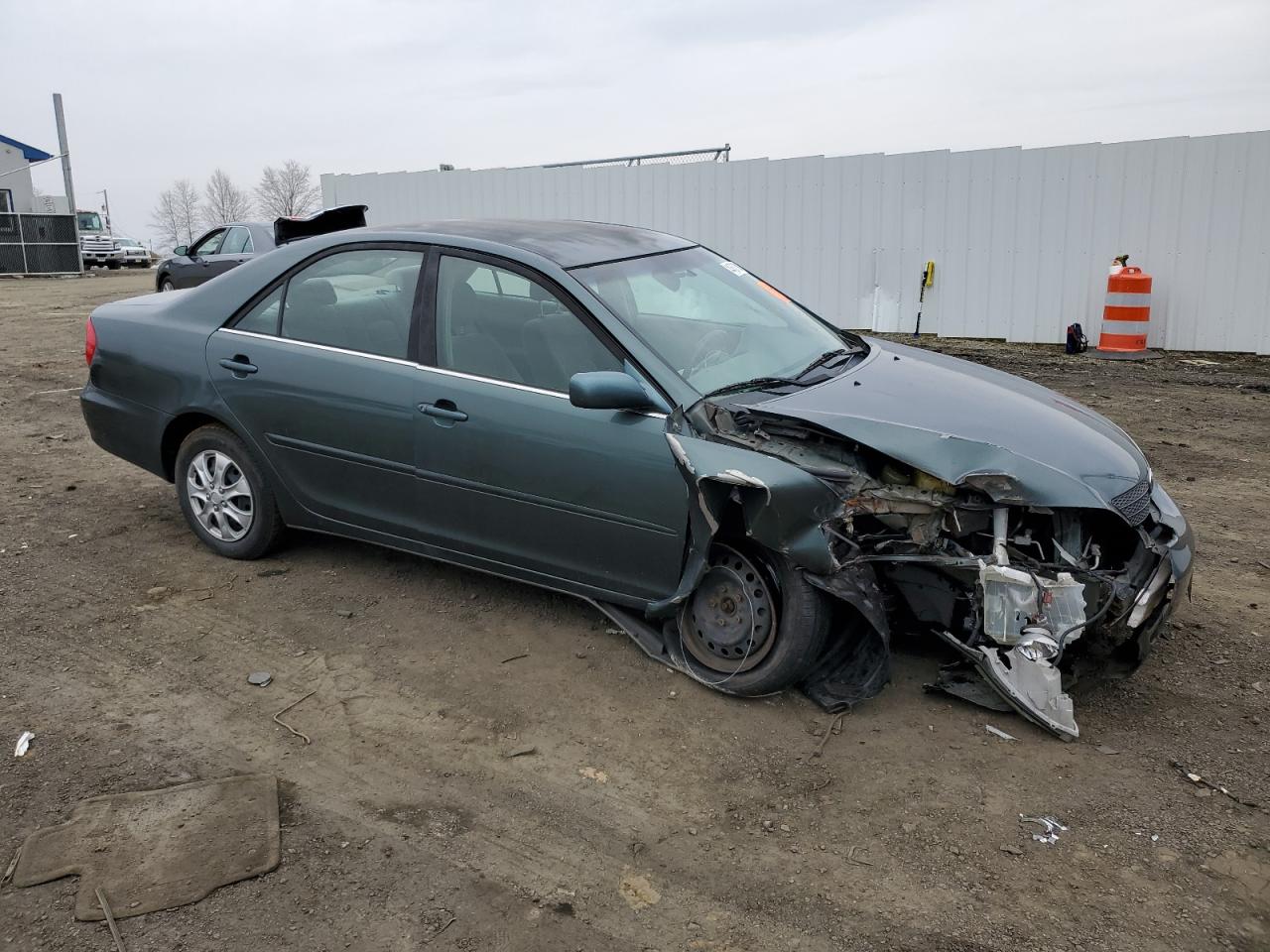 Photo 3 VIN: JTDBE32K640250942 - TOYOTA CAMRY 