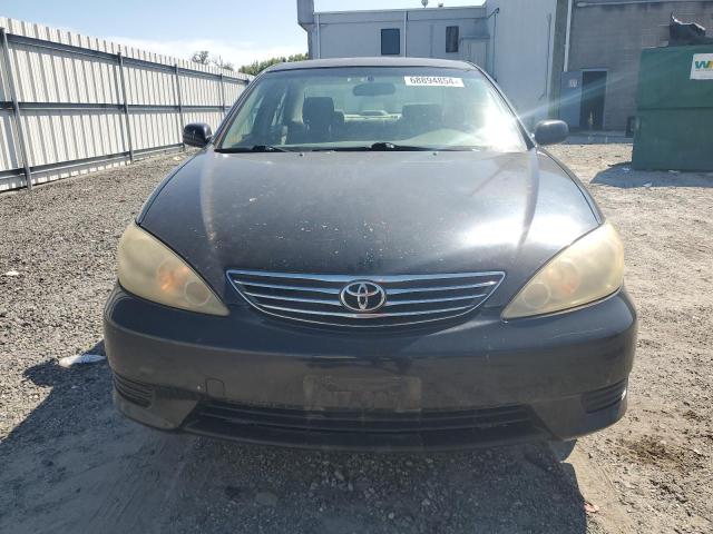 Photo 4 VIN: JTDBE32K653013514 - TOYOTA CAMRY LE 