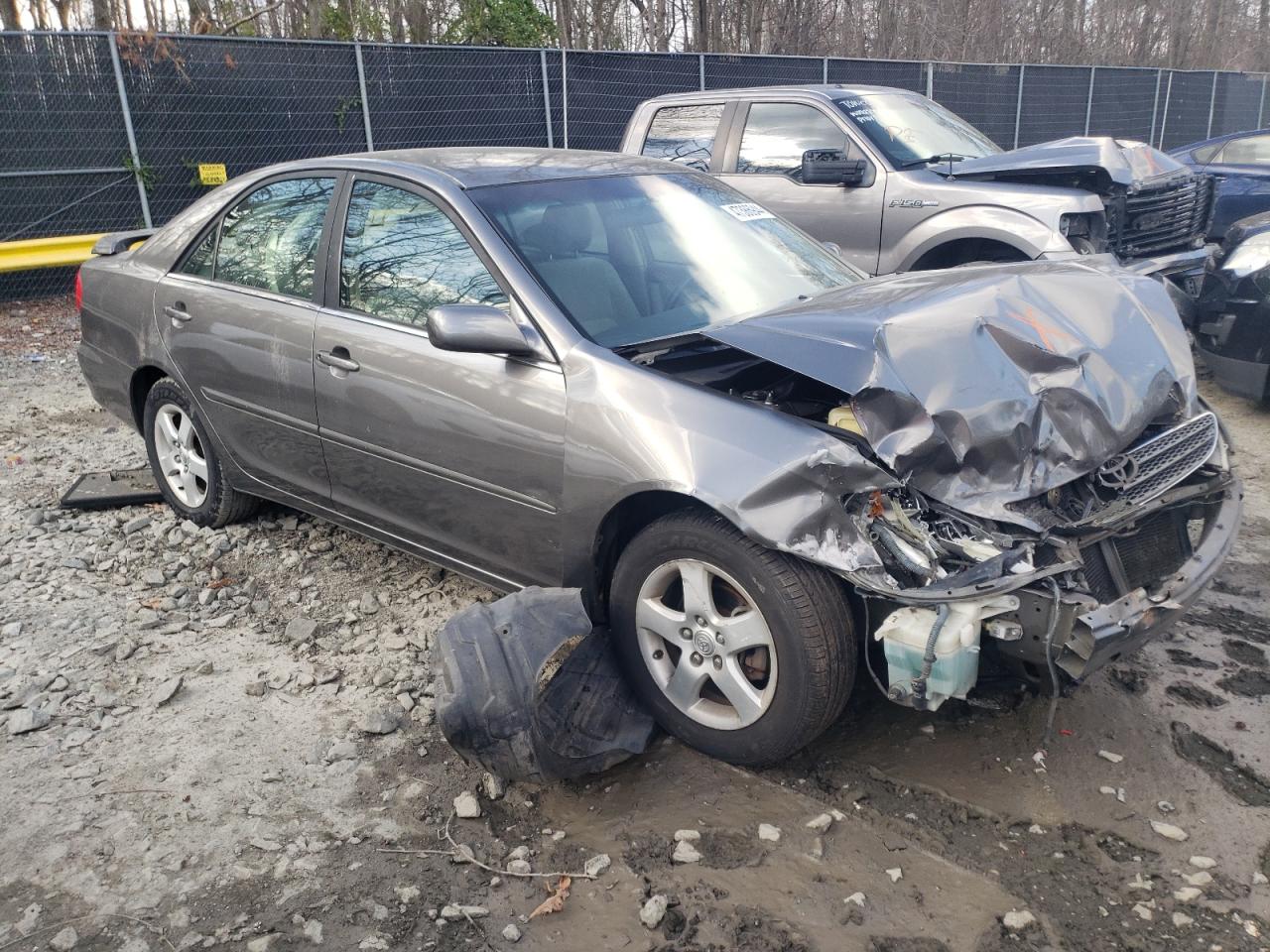 Photo 3 VIN: JTDBE32K820023460 - TOYOTA CAMRY 