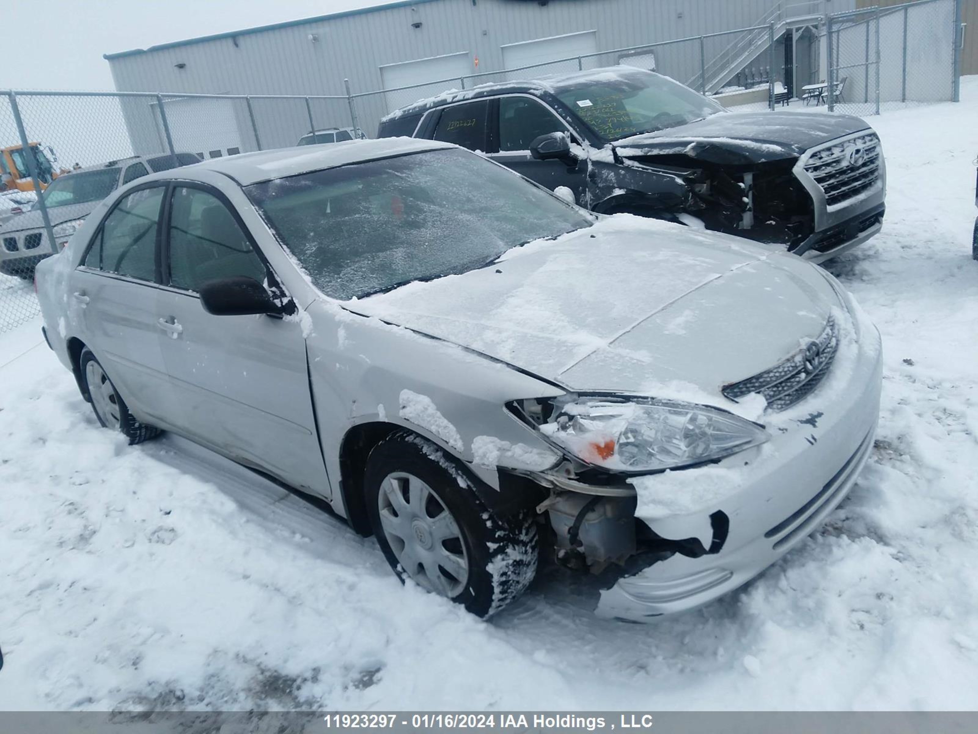 Photo 0 VIN: JTDBE32K820088406 - TOYOTA CAMRY 