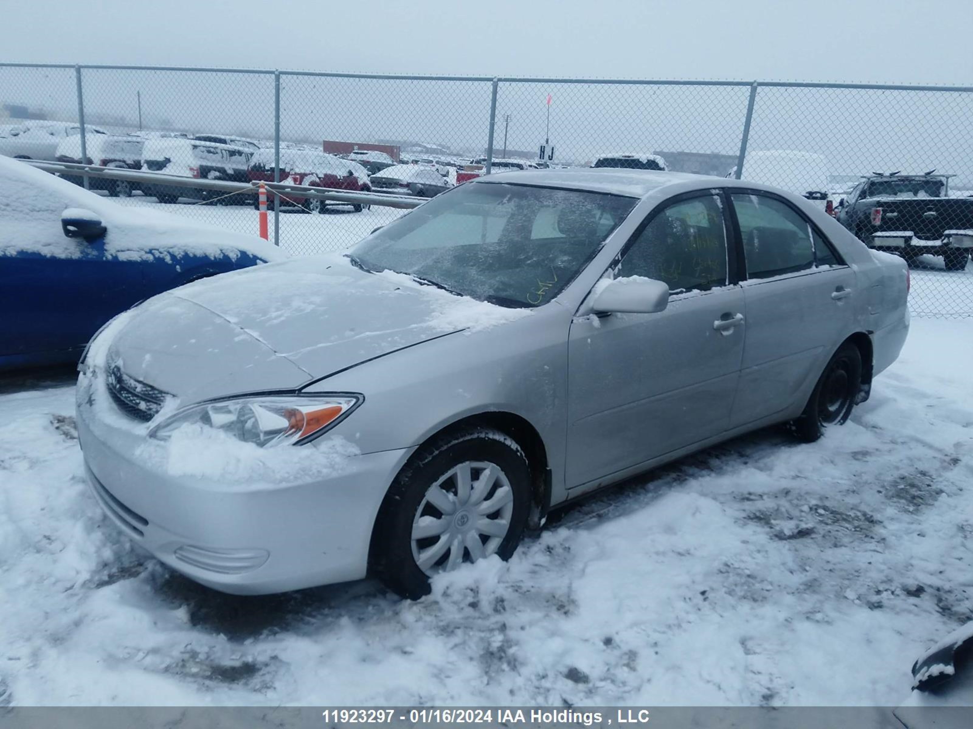 Photo 1 VIN: JTDBE32K820088406 - TOYOTA CAMRY 