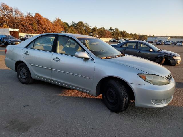 Photo 3 VIN: JTDBE32K863063364 - TOYOTA CAMRY 