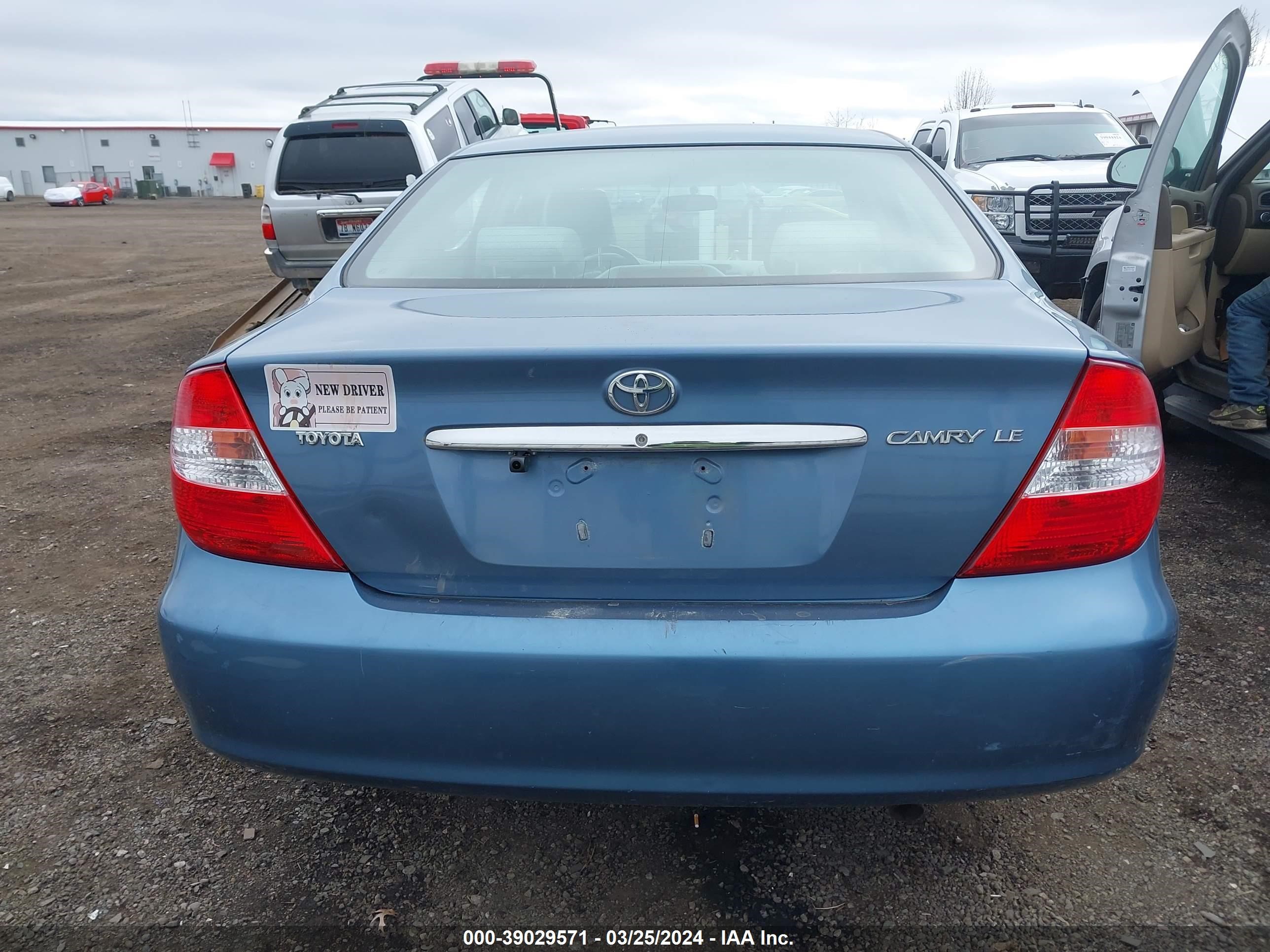 Photo 16 VIN: JTDBE32K930141308 - TOYOTA CAMRY 