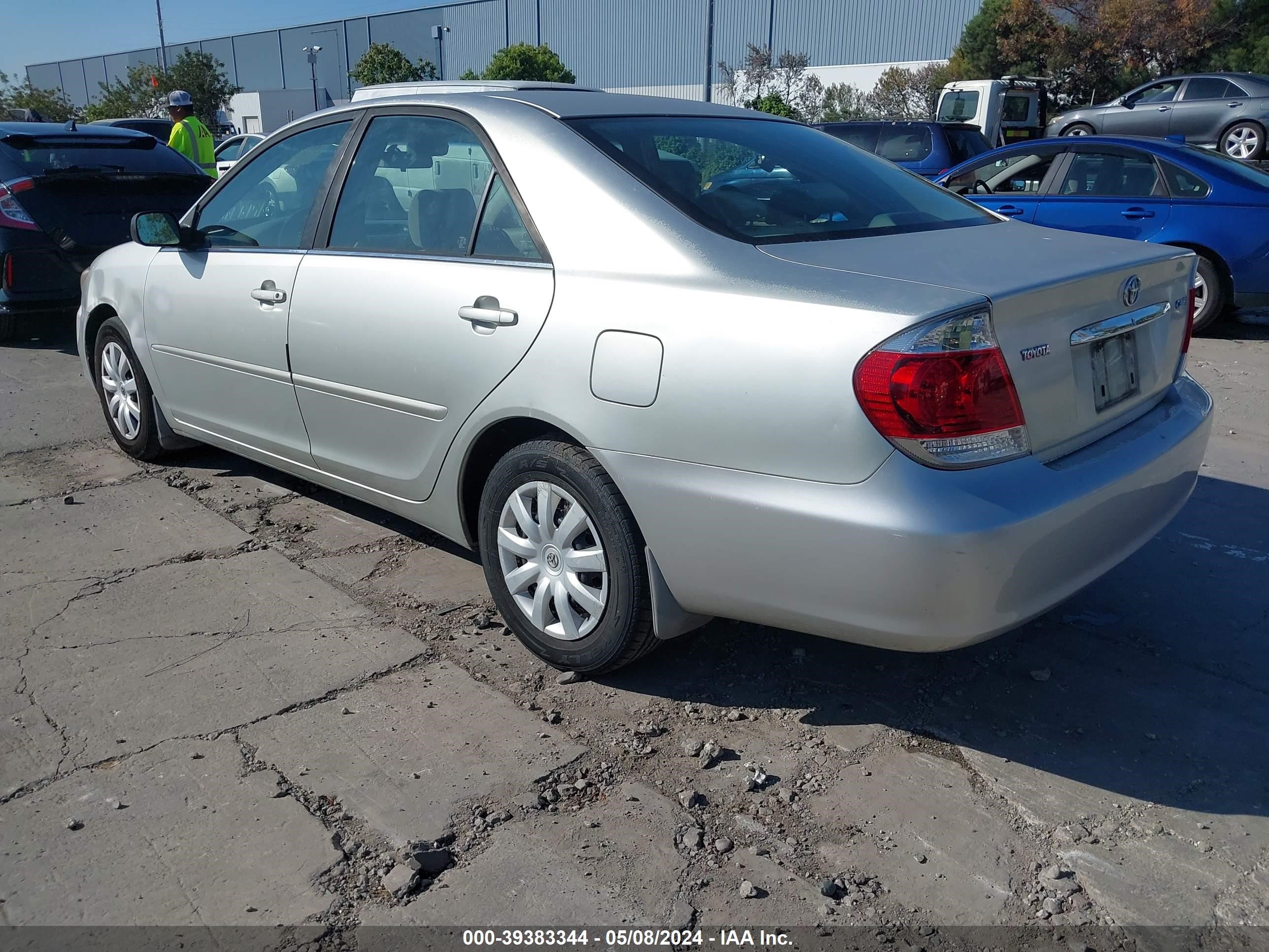 Photo 2 VIN: JTDBE32K953034468 - TOYOTA CAMRY 