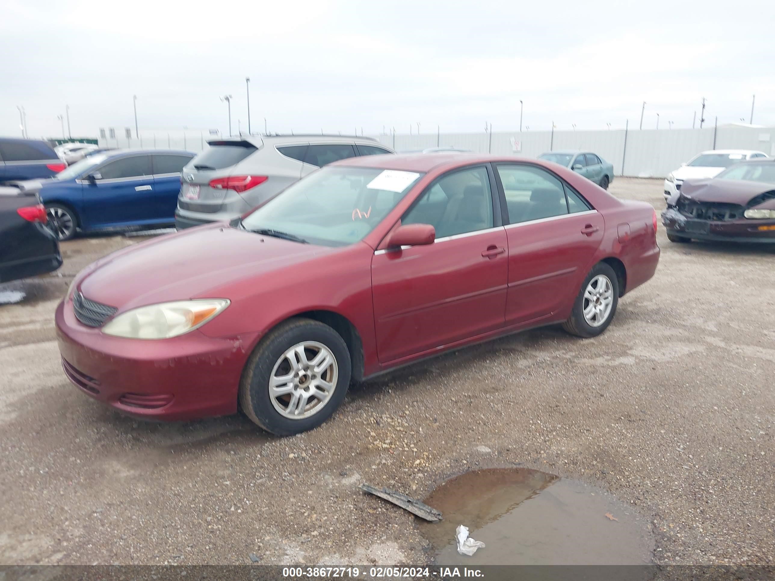 Photo 1 VIN: JTDBE32KX30218350 - TOYOTA CAMRY 