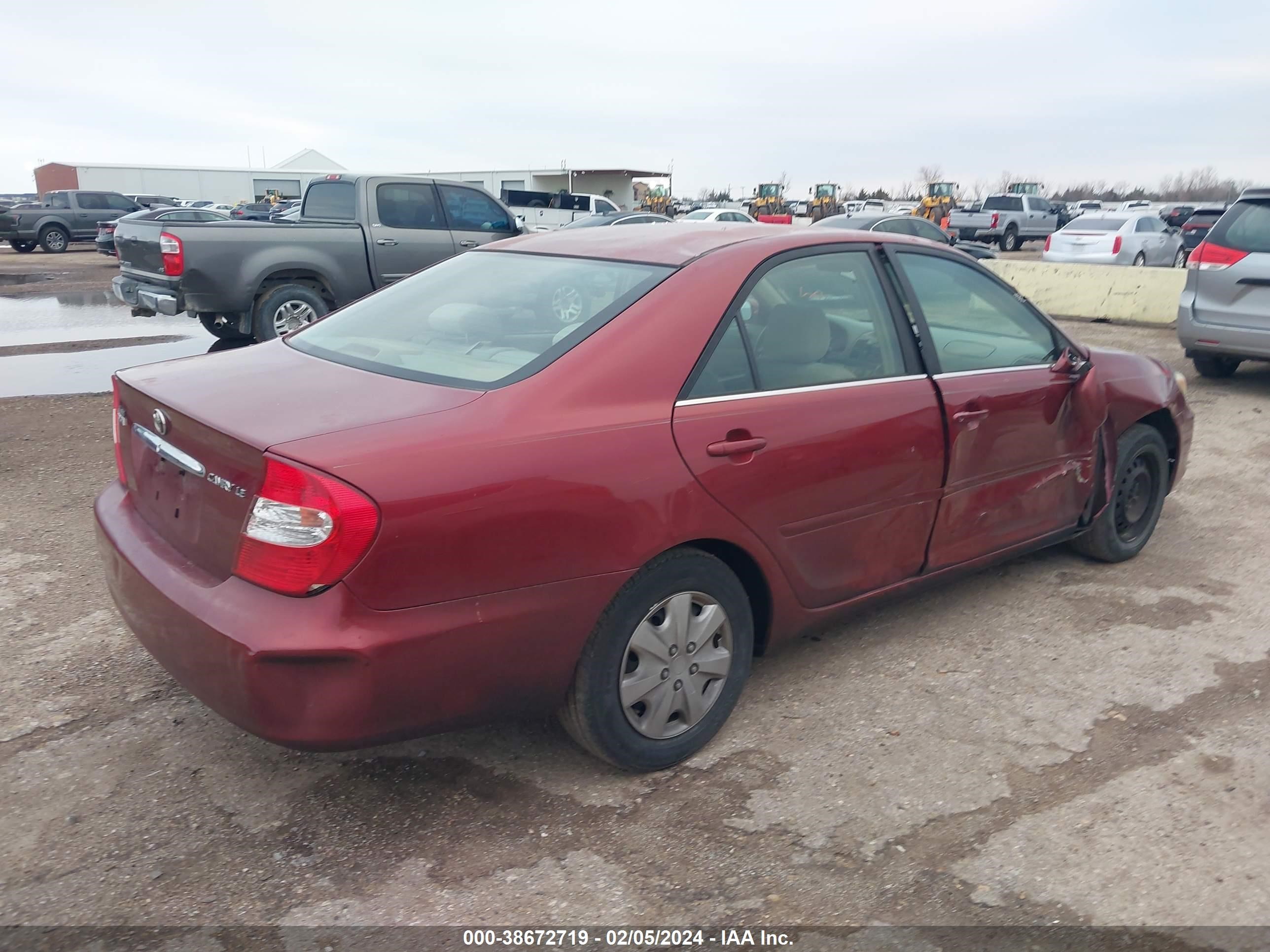 Photo 3 VIN: JTDBE32KX30218350 - TOYOTA CAMRY 