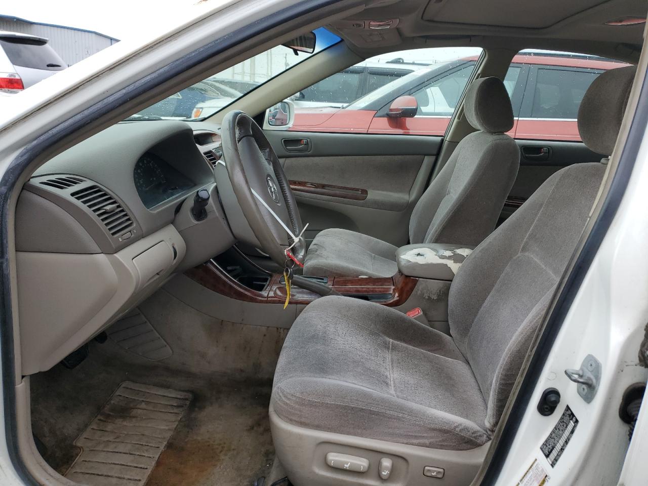 Photo 6 VIN: JTDBE32KX40252614 - TOYOTA CAMRY 