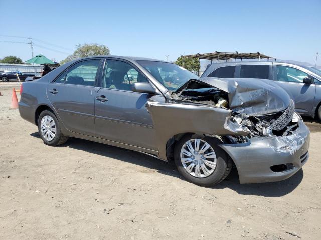 Photo 3 VIN: JTDBE32KX40286729 - TOYOTA CAMRY LE 