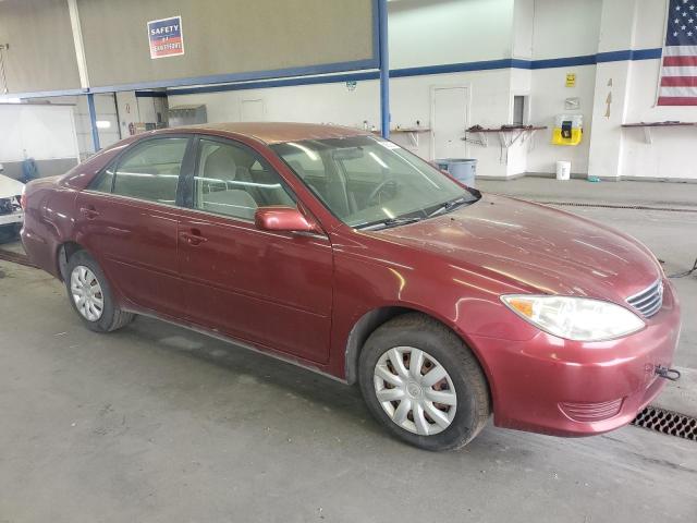 Photo 3 VIN: JTDBE32KX50307161 - TOYOTA CAMRY LE 