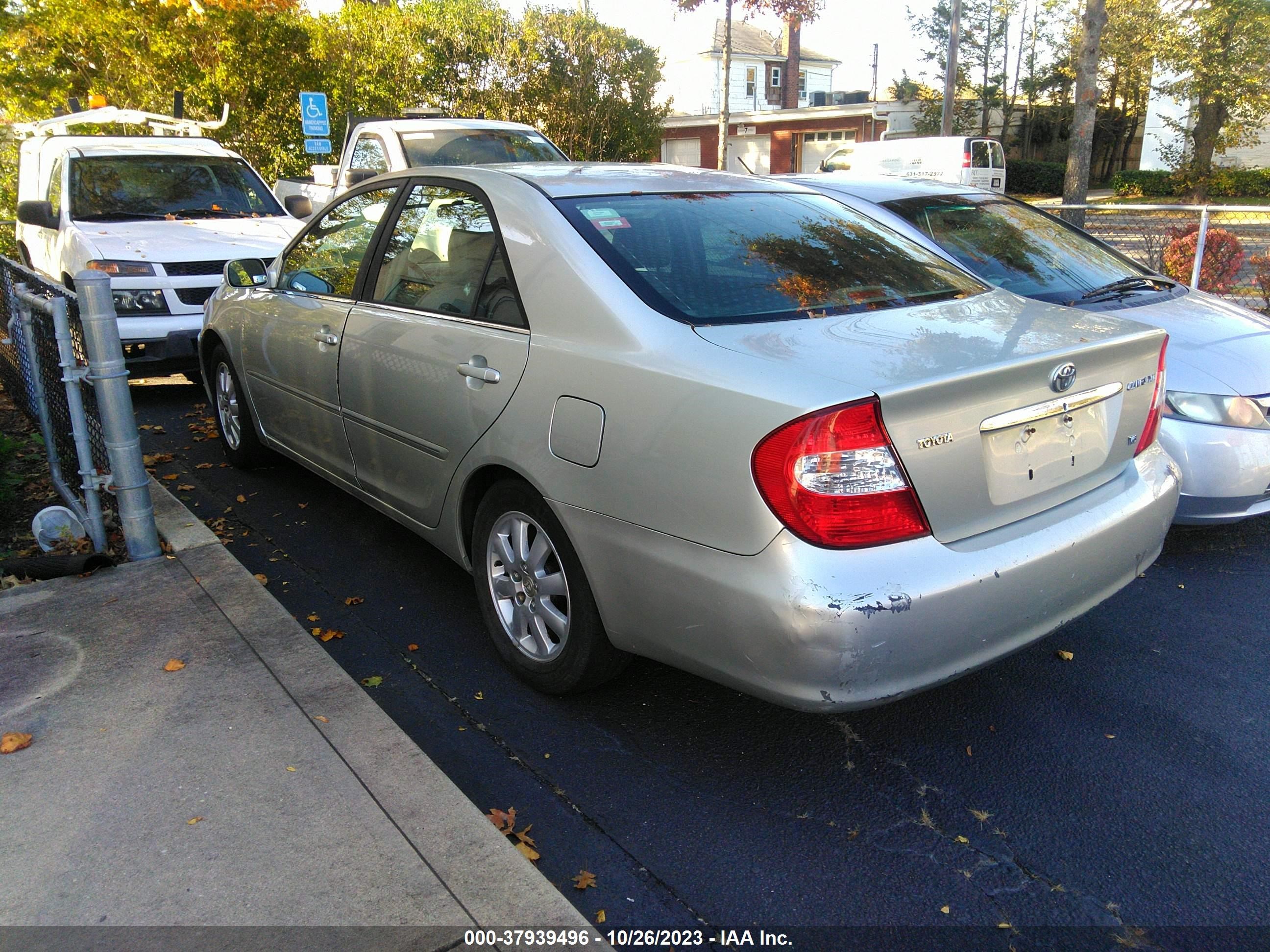 Photo 2 VIN: JTDBF30K030112862 - TOYOTA CAMRY 