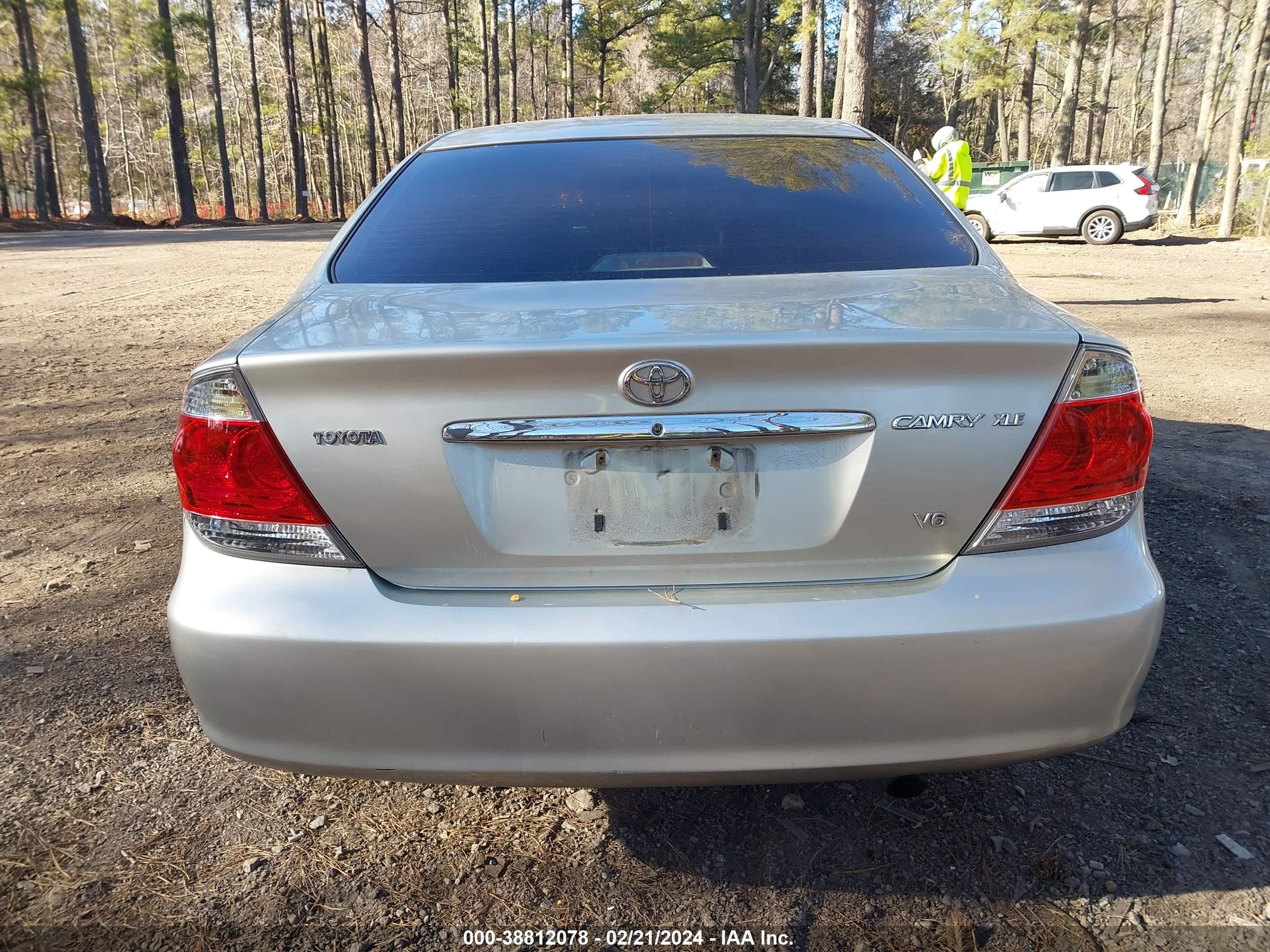 Photo 15 VIN: JTDBF30K360168458 - TOYOTA CAMRY 