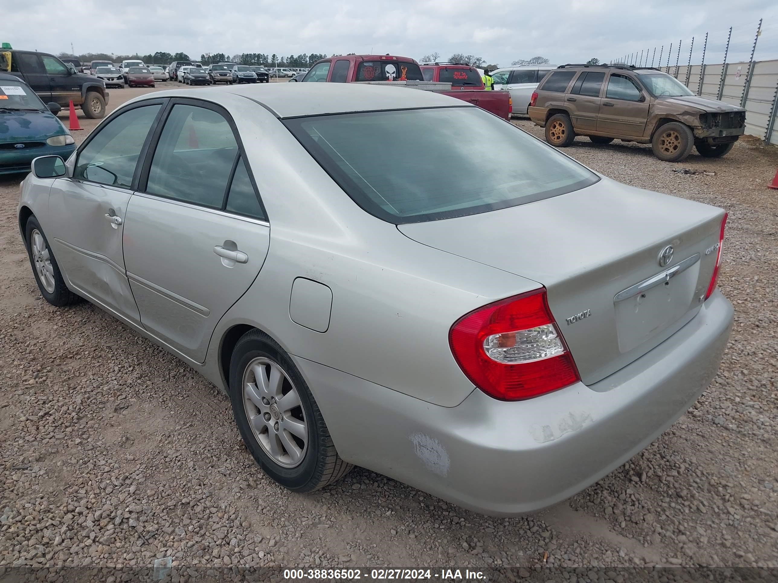 Photo 2 VIN: JTDBF30K430149512 - TOYOTA CAMRY 