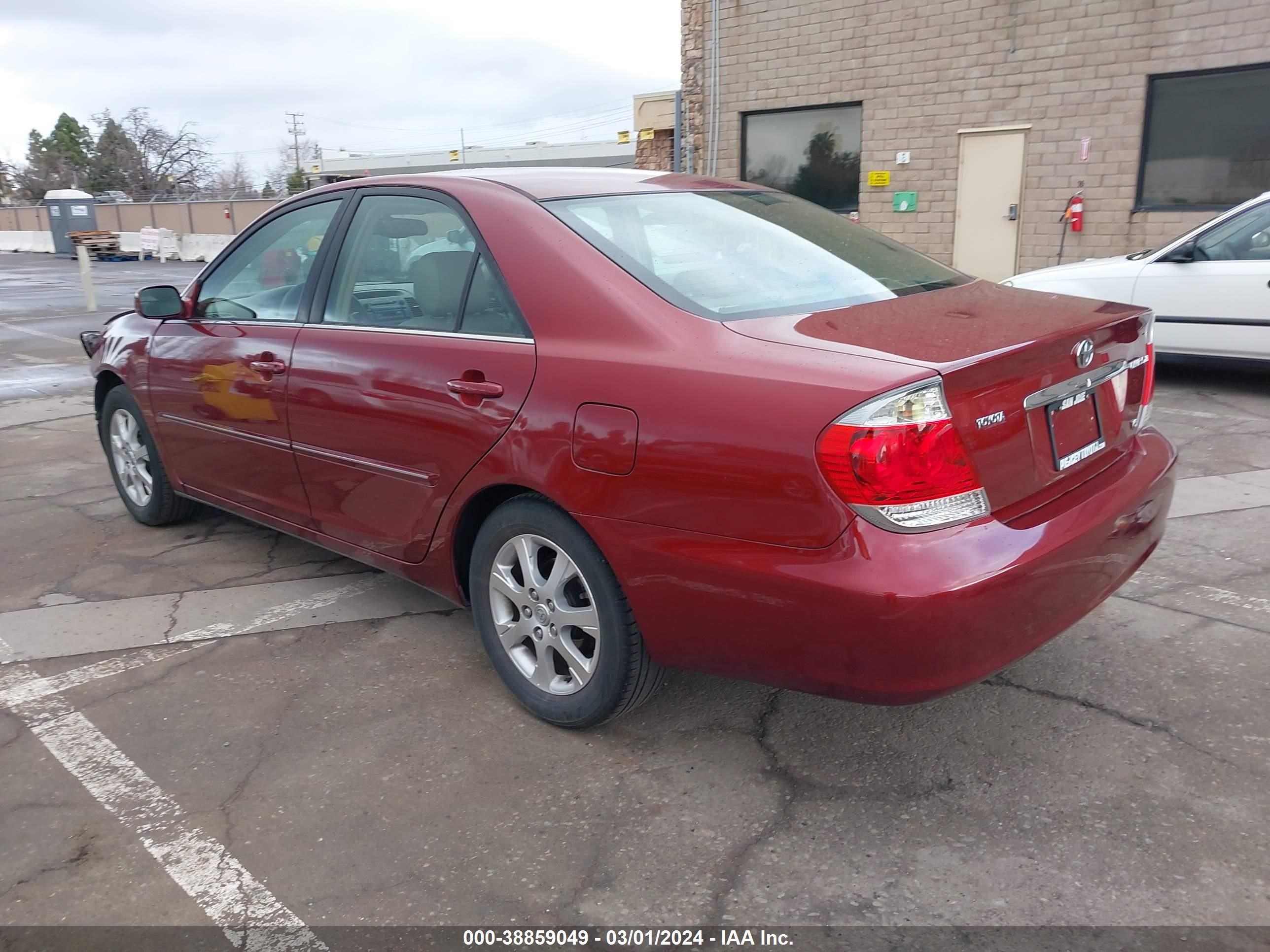 Photo 2 VIN: JTDBF30K550163700 - TOYOTA CAMRY 