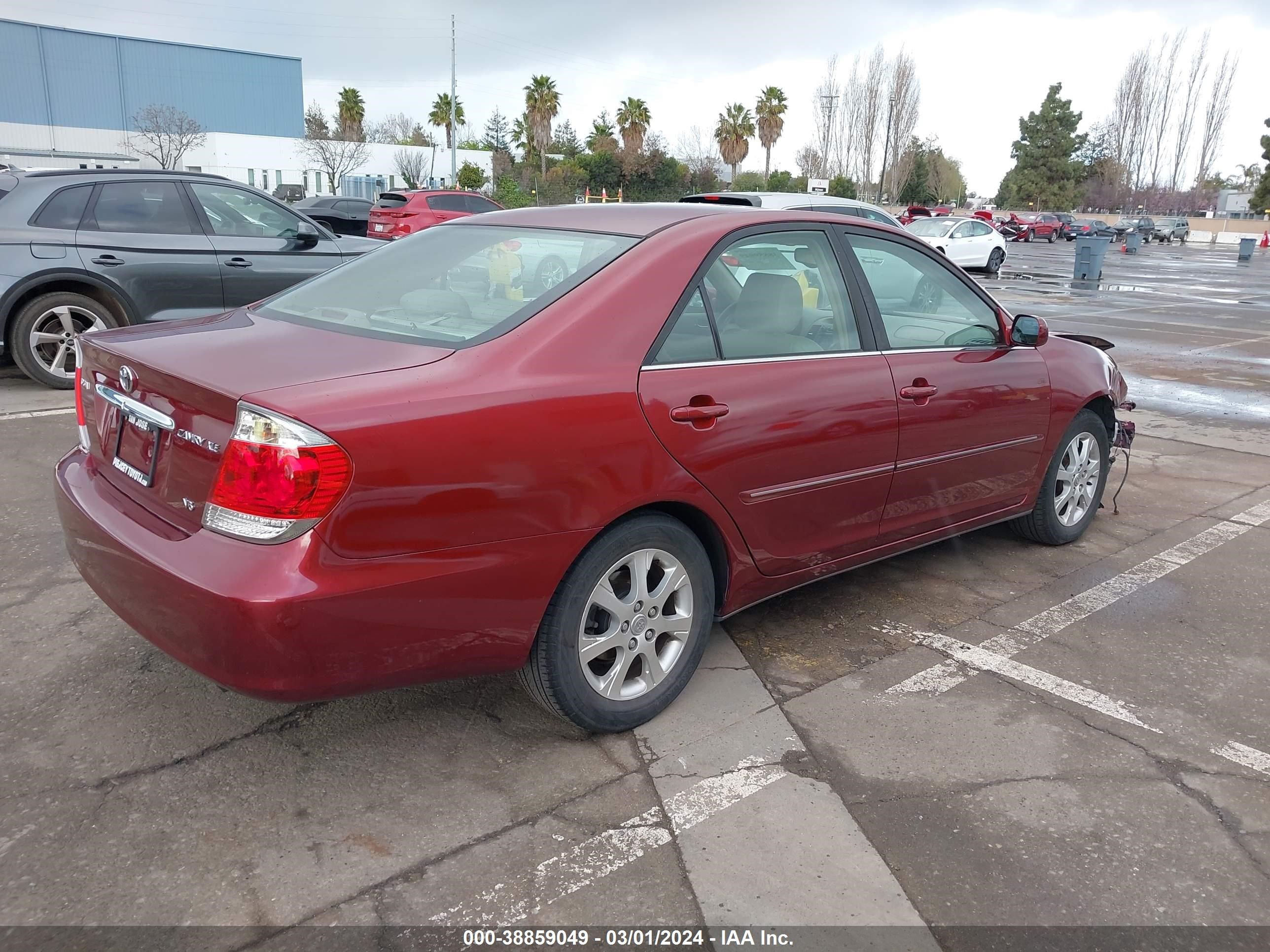 Photo 3 VIN: JTDBF30K550163700 - TOYOTA CAMRY 