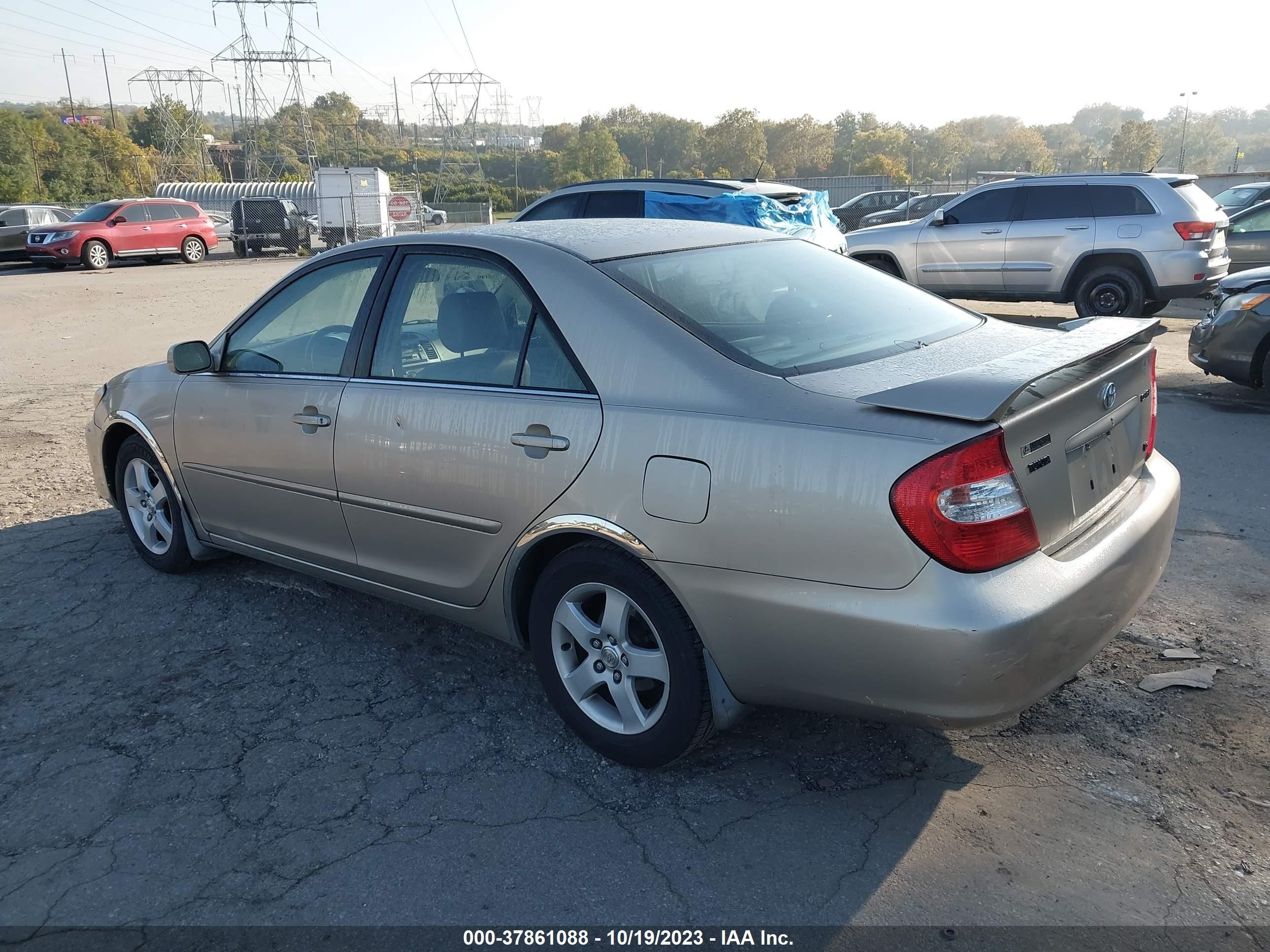 Photo 2 VIN: JTDBF30K920081593 - TOYOTA CAMRY 