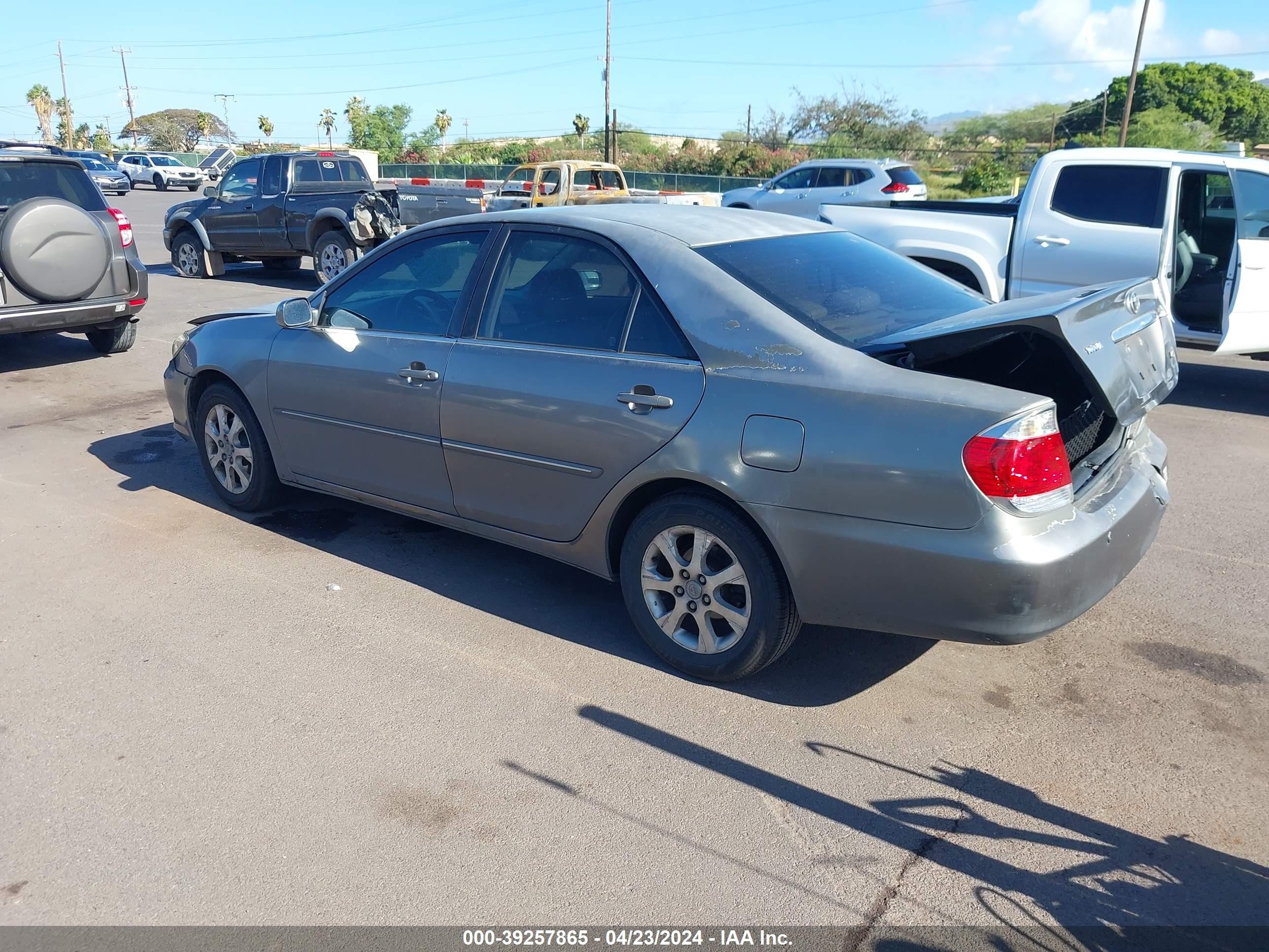 Photo 2 VIN: JTDBF30K960169680 - TOYOTA CAMRY 