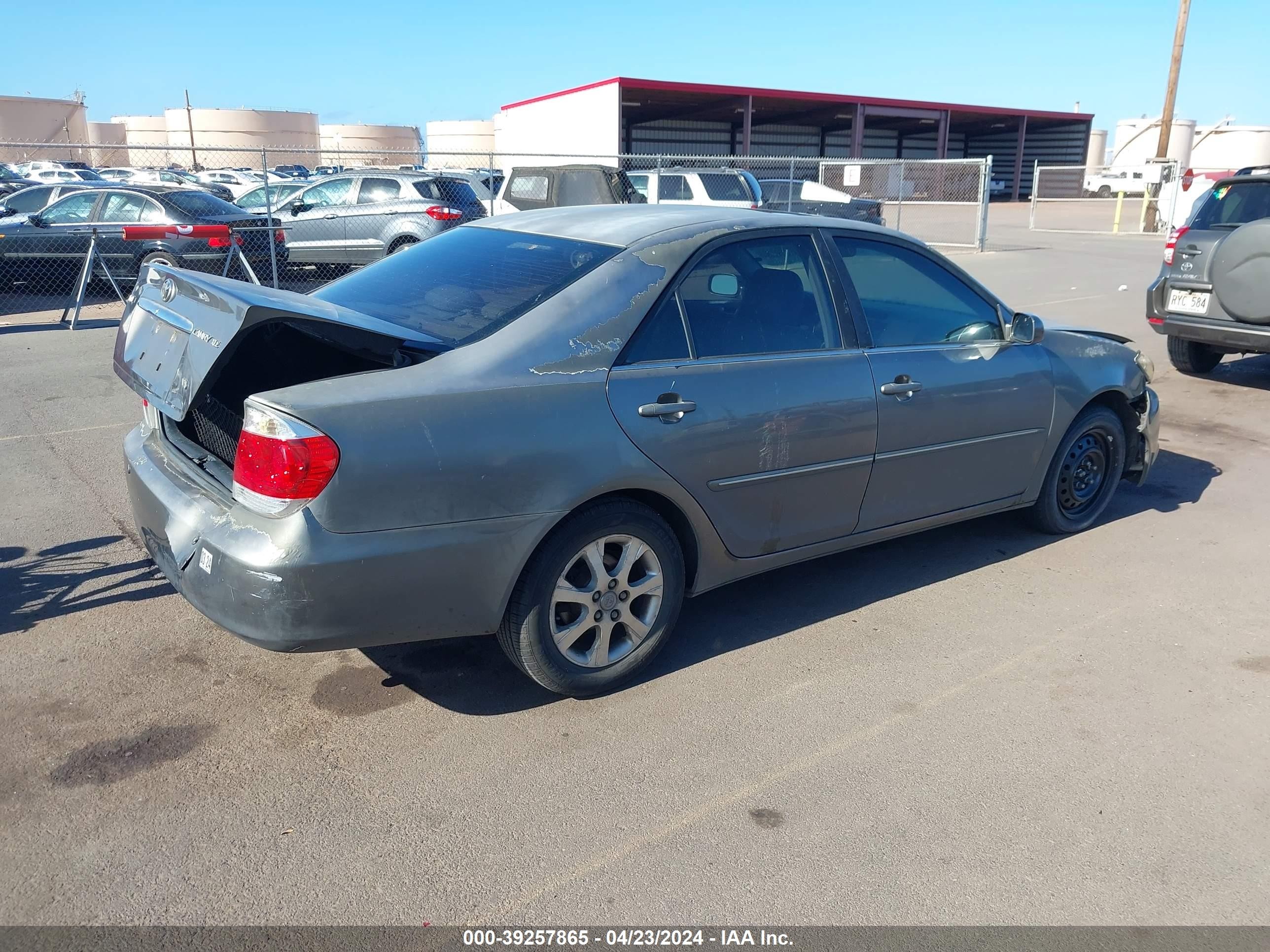 Photo 3 VIN: JTDBF30K960169680 - TOYOTA CAMRY 