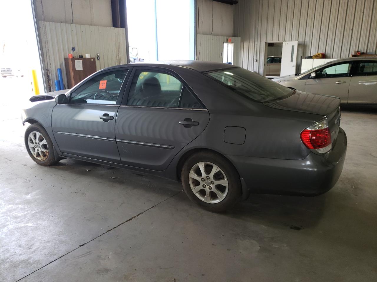 Photo 1 VIN: JTDBF32K050162399 - TOYOTA CAMRY 