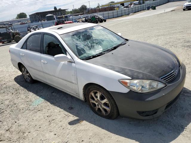 Photo 3 VIN: JTDBF32K050163861 - TOYOTA CAMRY LE 