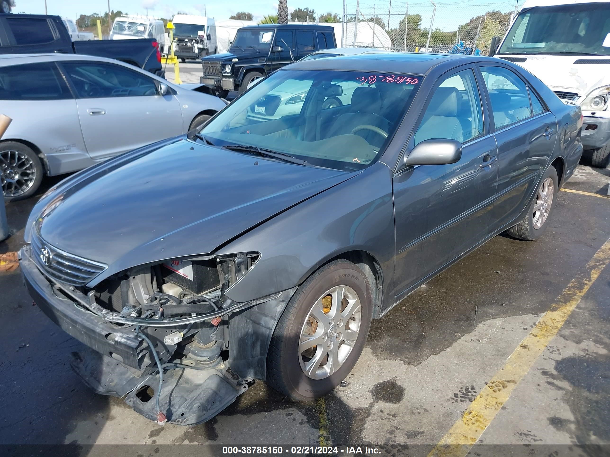 Photo 1 VIN: JTDBF32K150161858 - TOYOTA CAMRY 