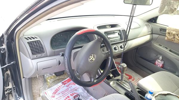 Photo 9 VIN: JTDBF32K520033599 - TOYOTA CAMRY 