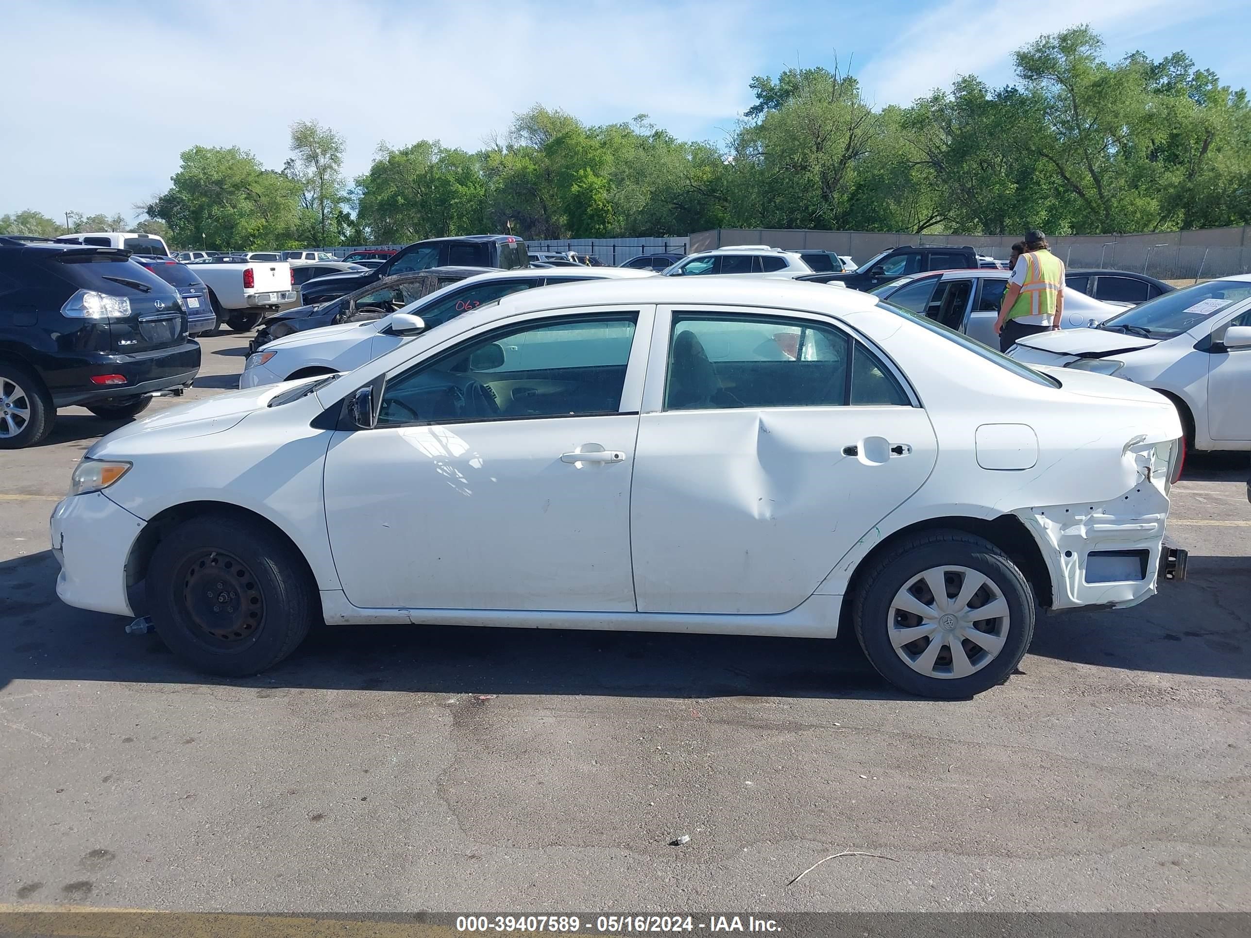 Photo 13 VIN: JTDBL40E09J018489 - TOYOTA COROLLA 