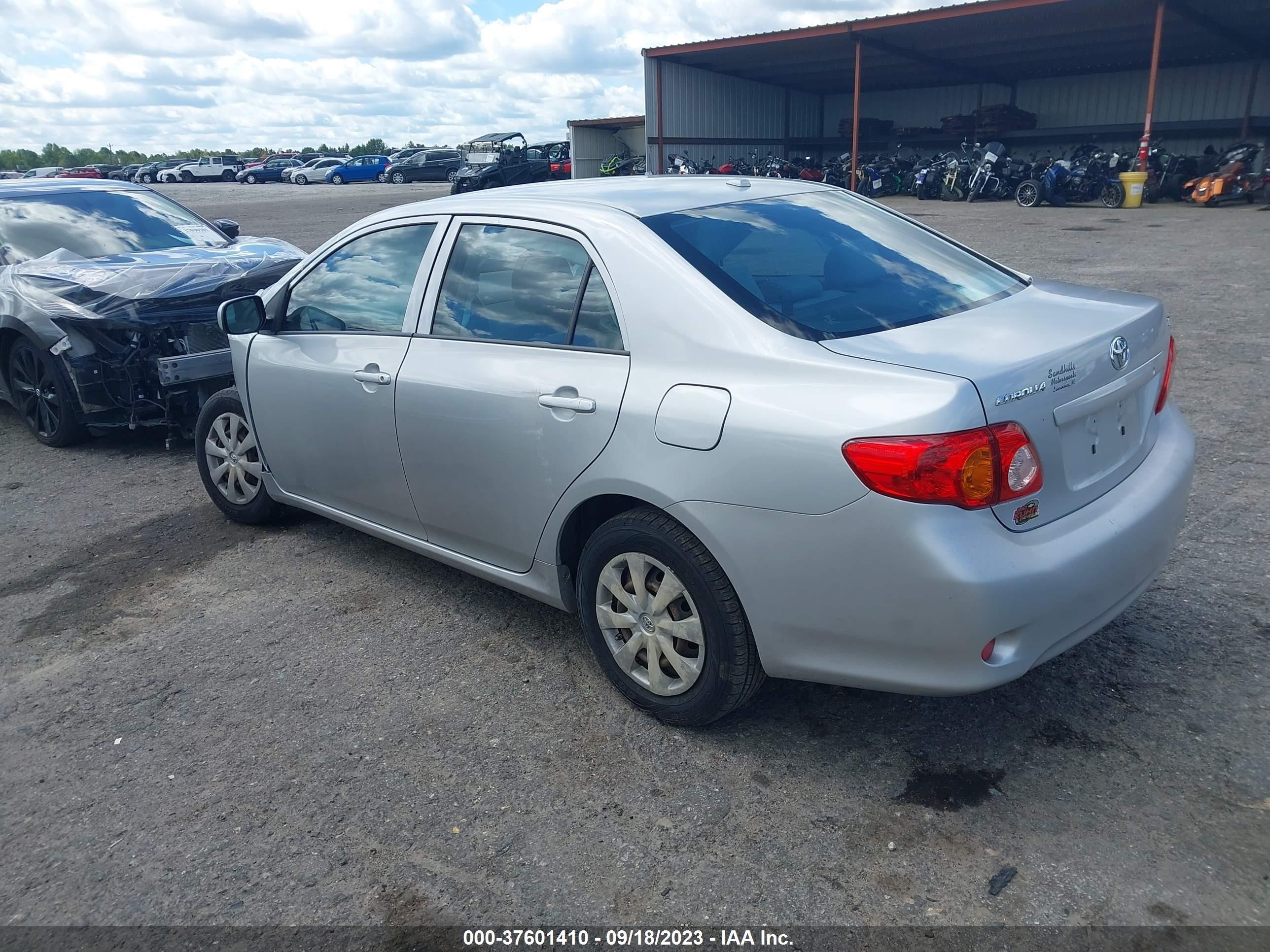 Photo 2 VIN: JTDBL40E199040325 - TOYOTA COROLLA 