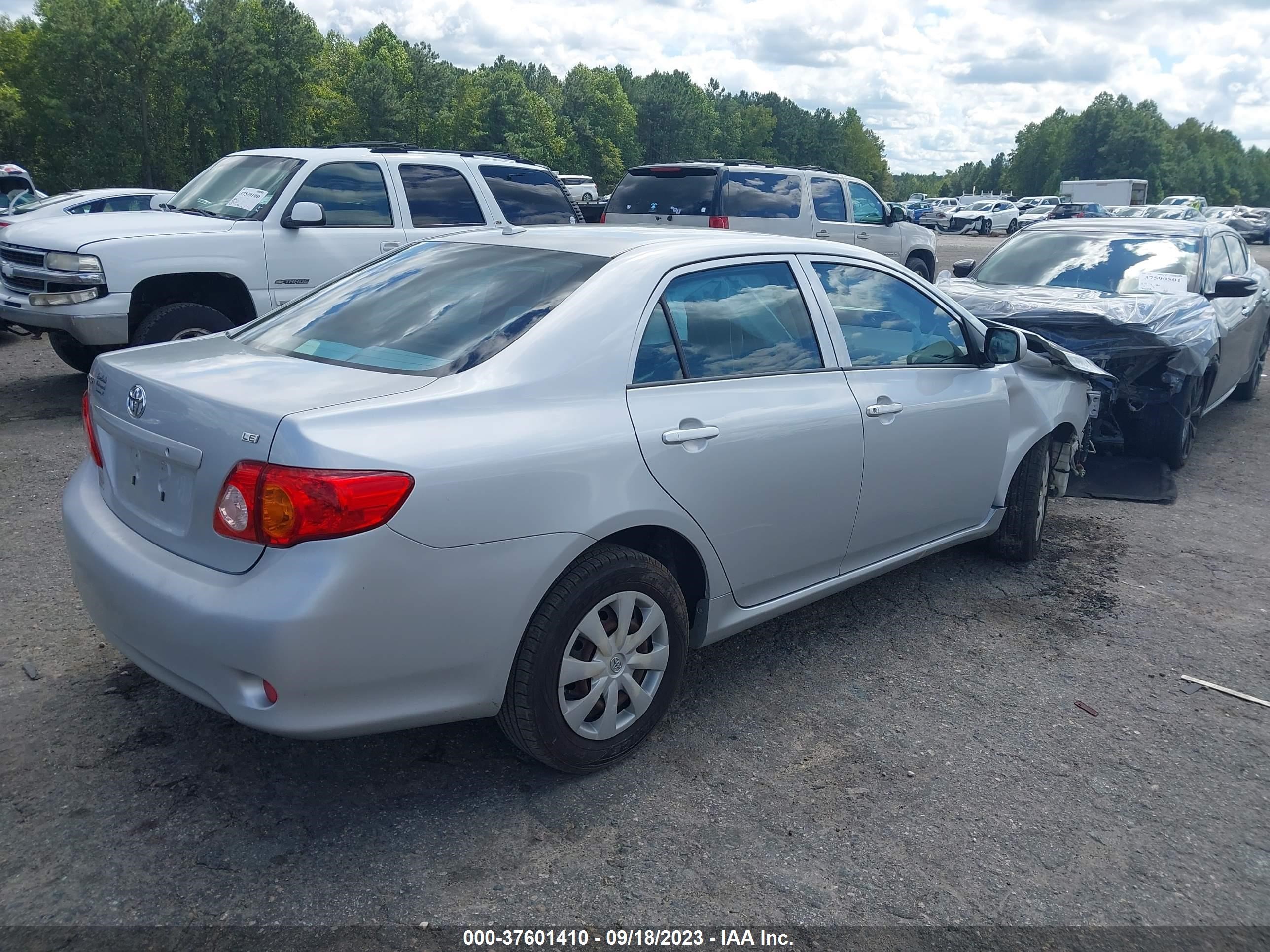 Photo 3 VIN: JTDBL40E199040325 - TOYOTA COROLLA 