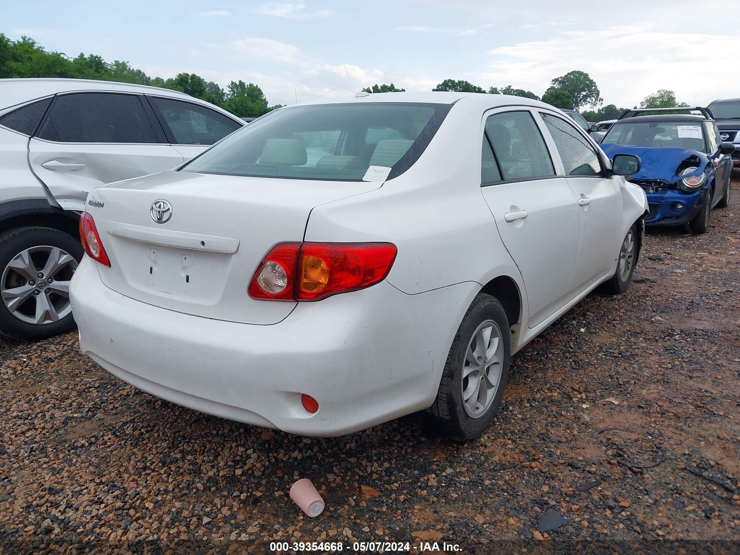 Photo 3 VIN: JTDBL40E199083482 - TOYOTA COROLLA 