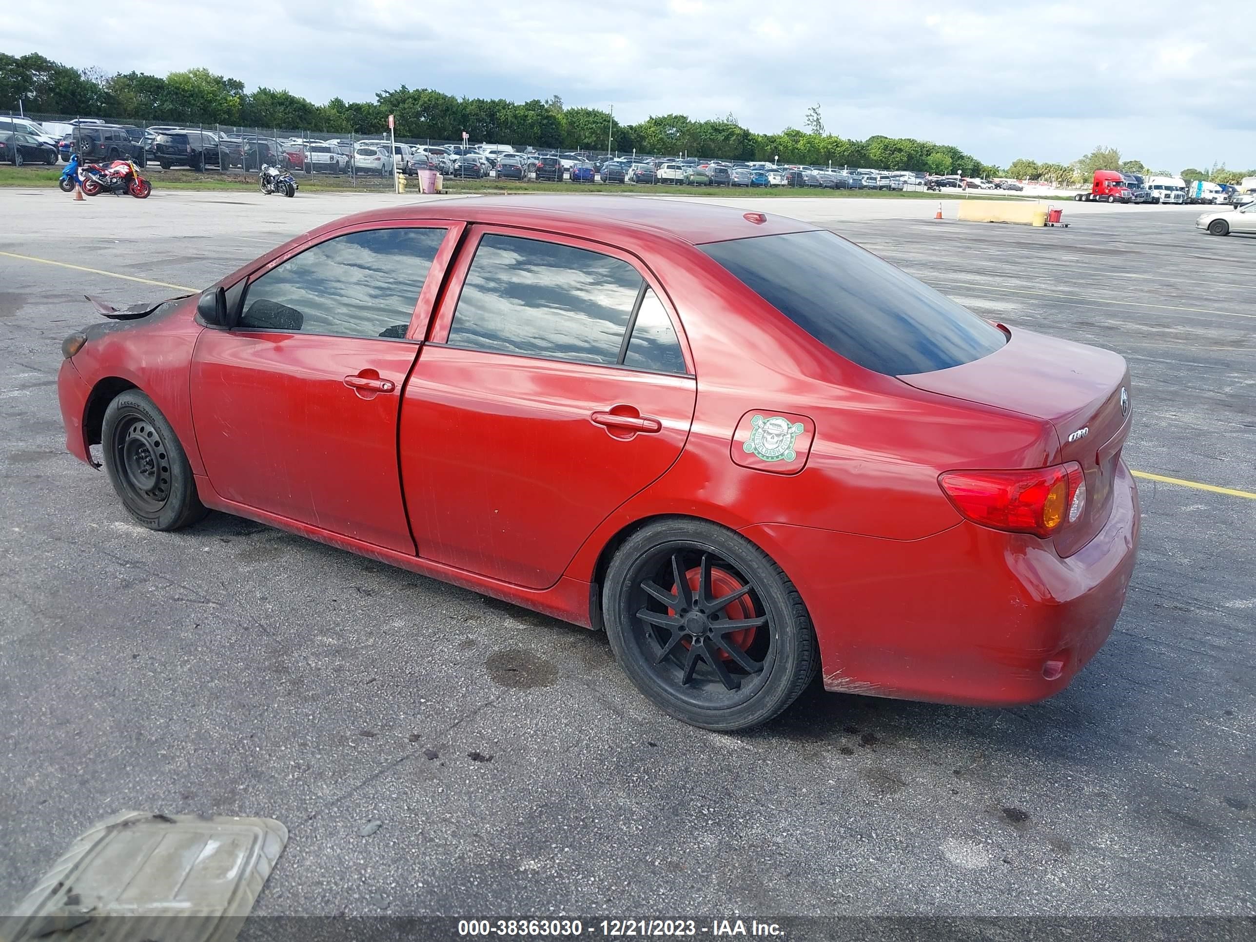 Photo 2 VIN: JTDBL40E19J039920 - TOYOTA COROLLA 