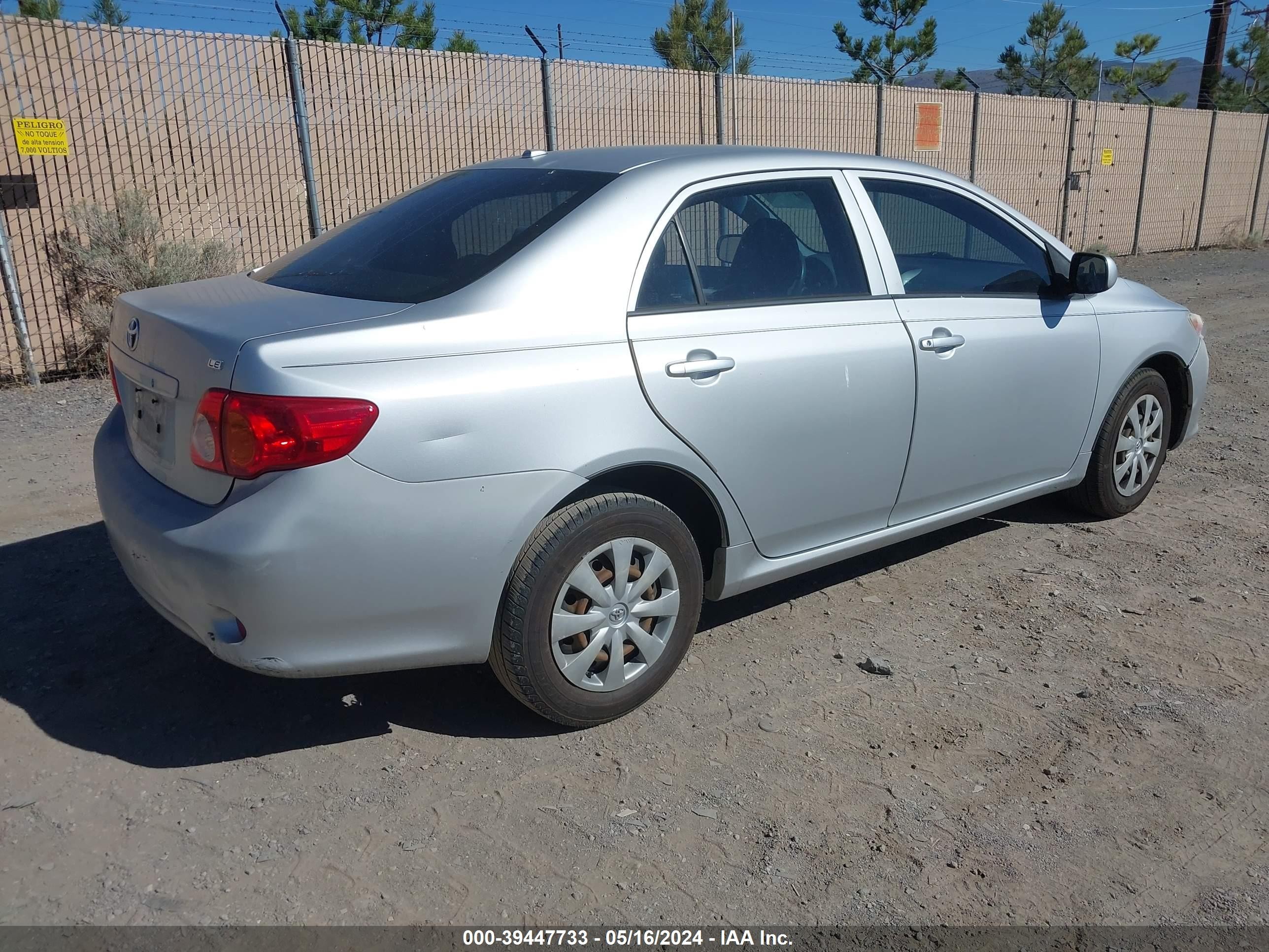 Photo 3 VIN: JTDBL40E299022447 - TOYOTA COROLLA 