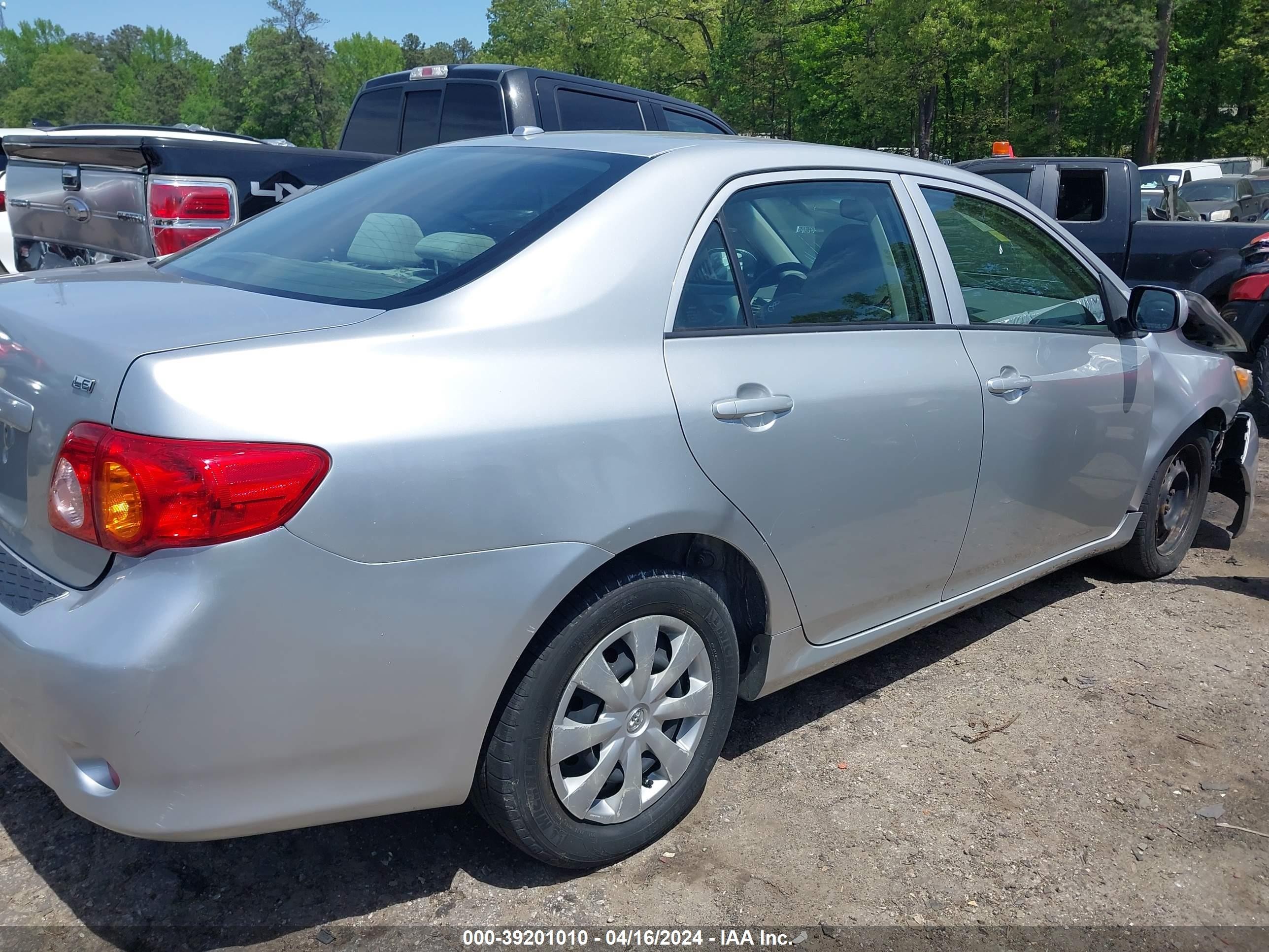 Photo 12 VIN: JTDBL40E299052645 - TOYOTA COROLLA 