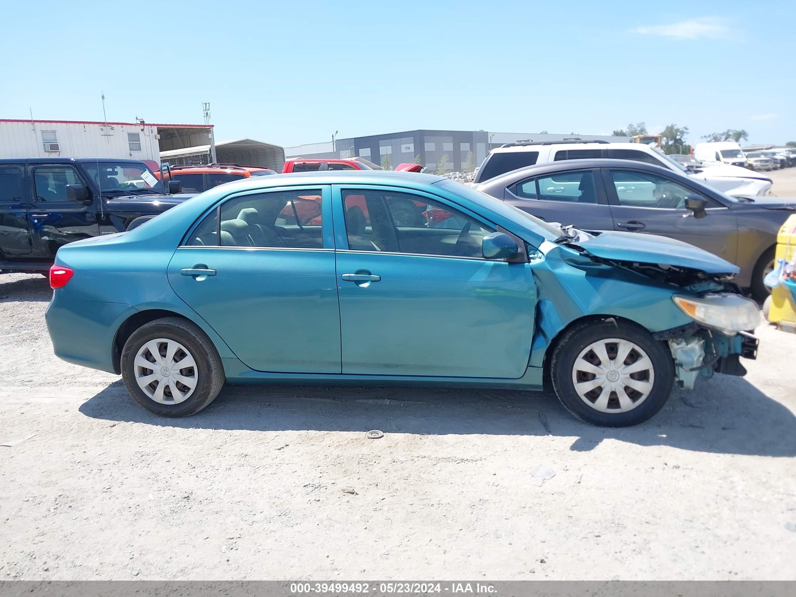 Photo 13 VIN: JTDBL40E299068182 - TOYOTA COROLLA 