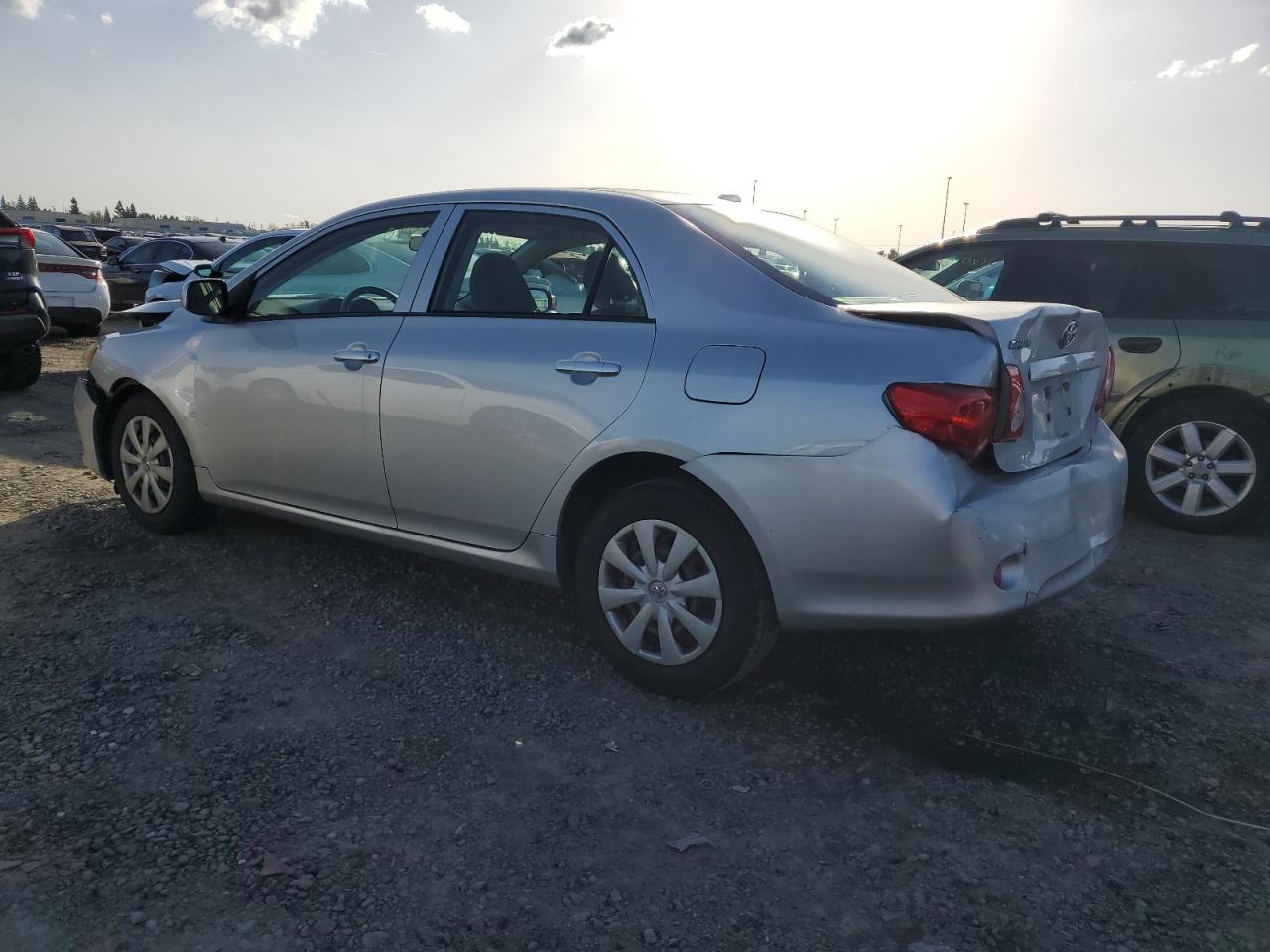 Photo 1 VIN: JTDBL40E499039251 - TOYOTA COROLLA 