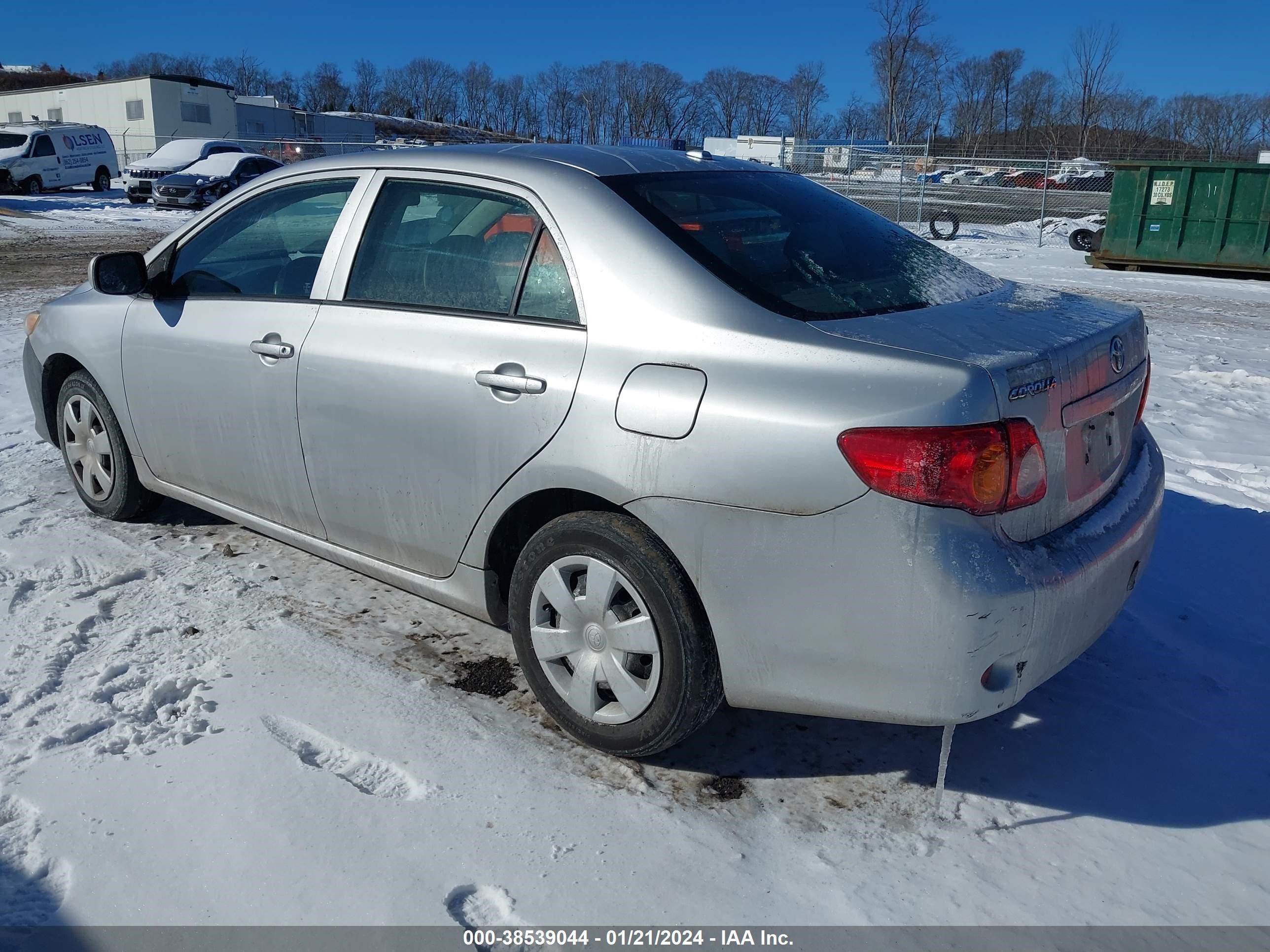 Photo 2 VIN: JTDBL40E499049035 - TOYOTA COROLLA 