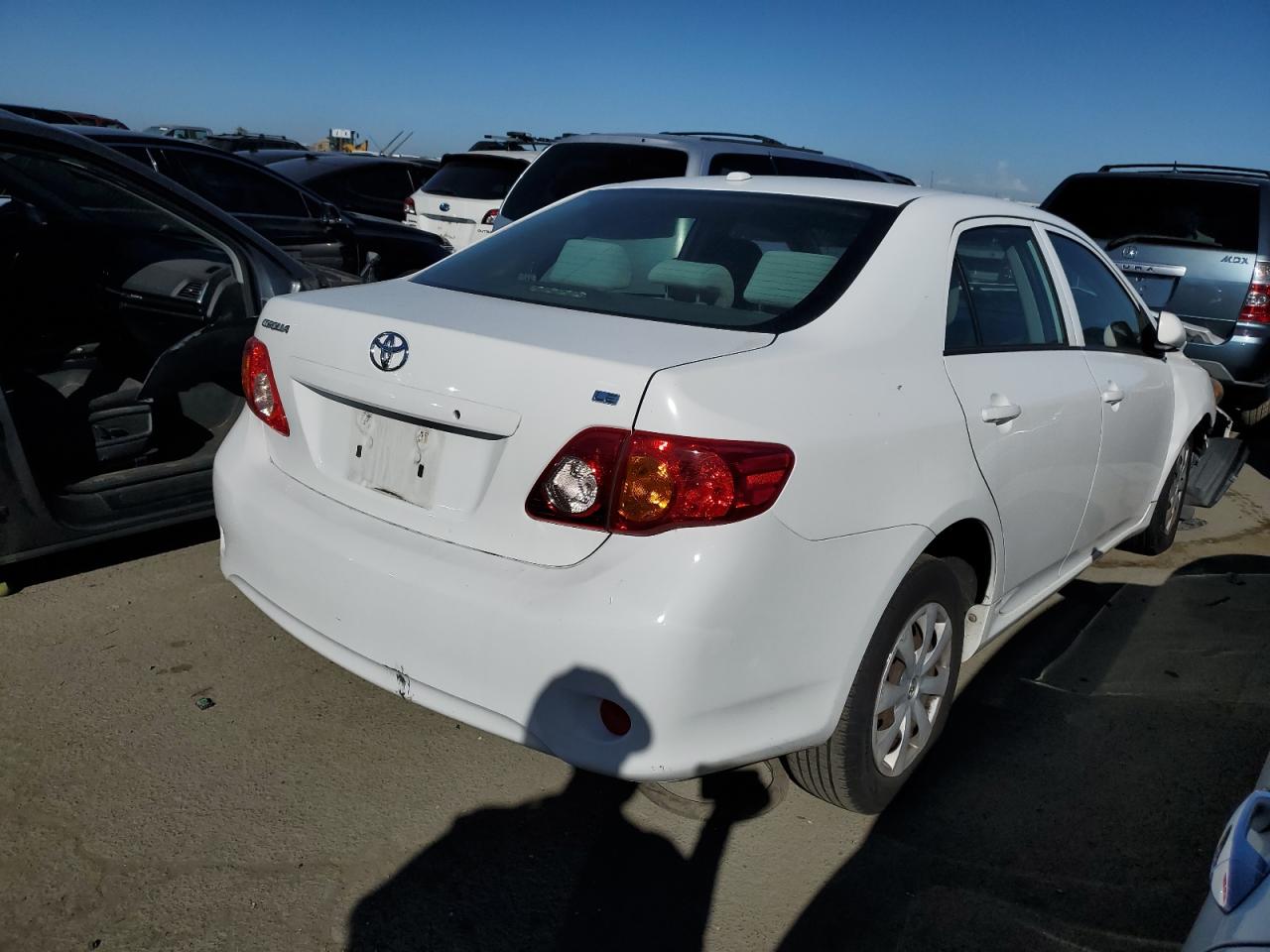 Photo 2 VIN: JTDBL40E599091603 - TOYOTA COROLLA 