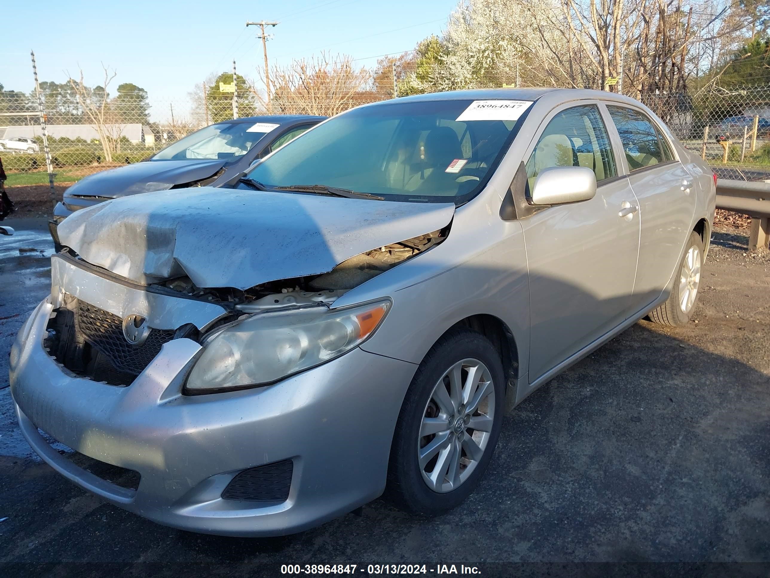 Photo 1 VIN: JTDBL40E799078111 - TOYOTA COROLLA 