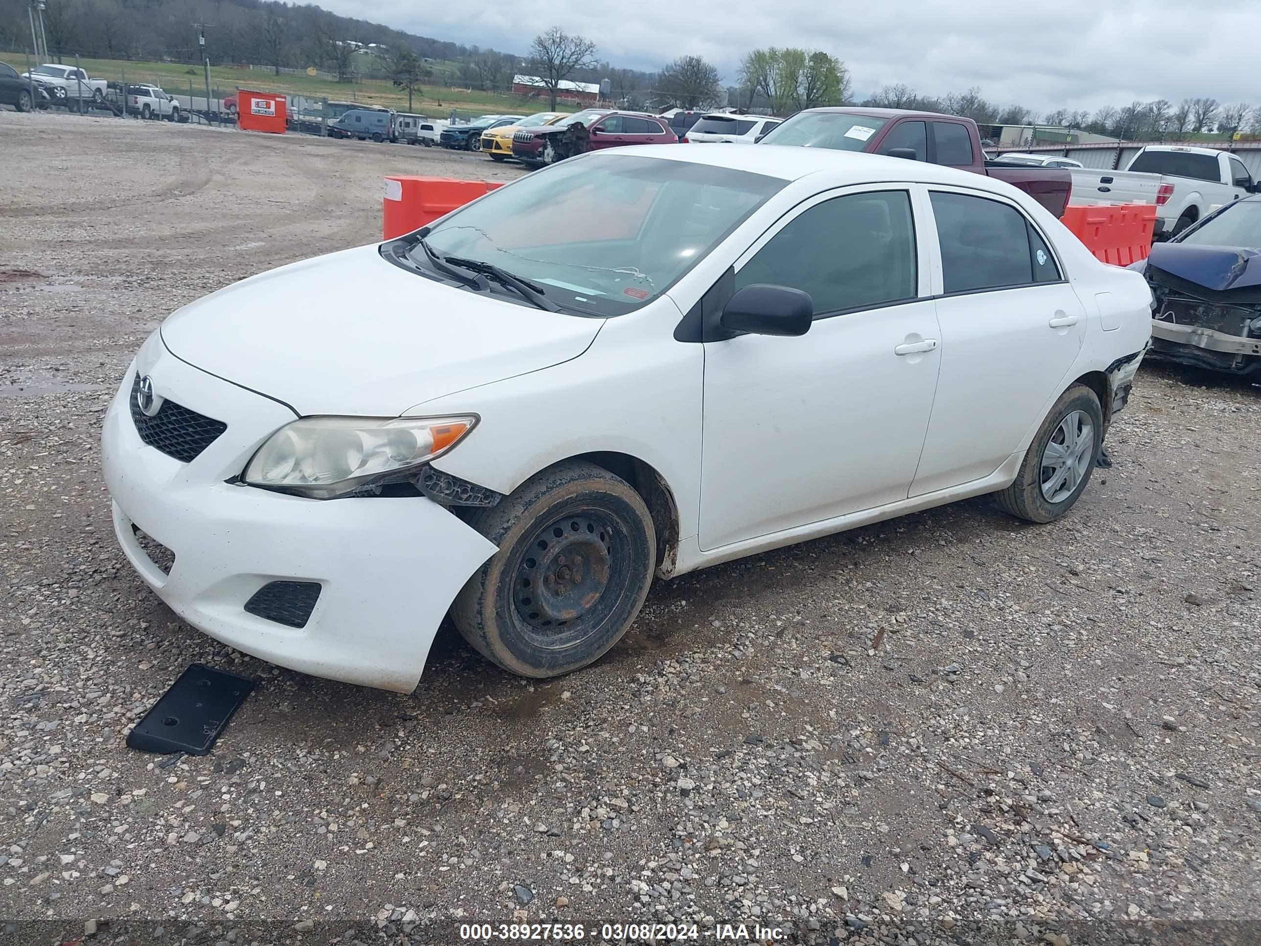 Photo 1 VIN: JTDBL40E799084796 - TOYOTA COROLLA 