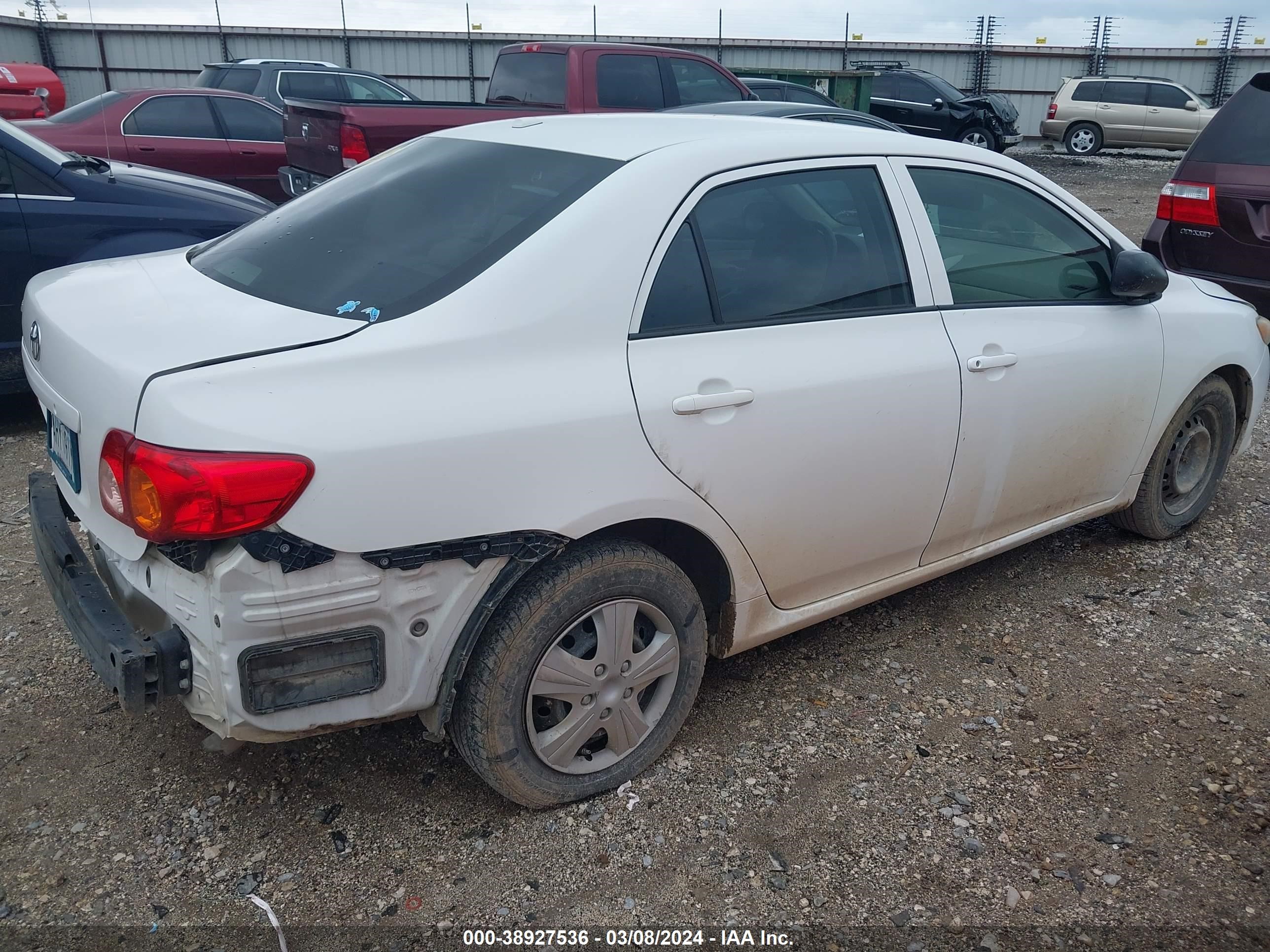 Photo 3 VIN: JTDBL40E799084796 - TOYOTA COROLLA 