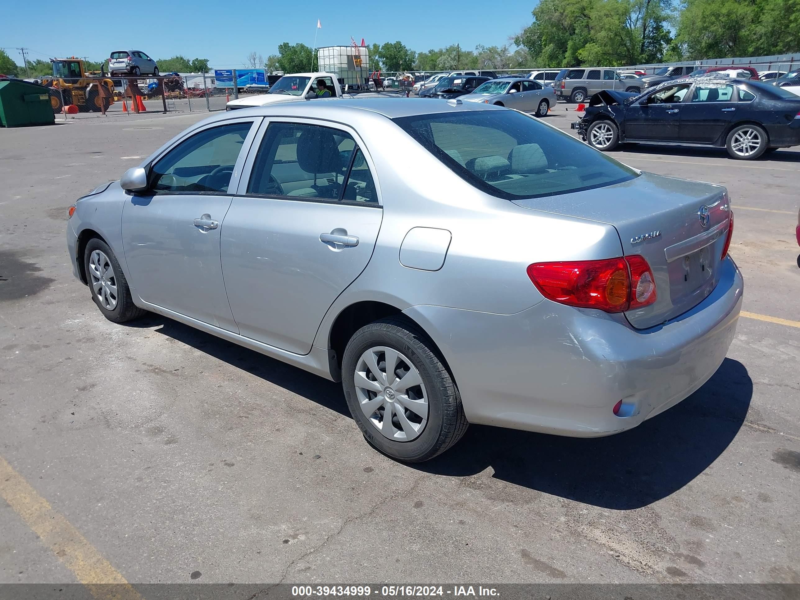 Photo 2 VIN: JTDBL40E79J049223 - TOYOTA COROLLA 