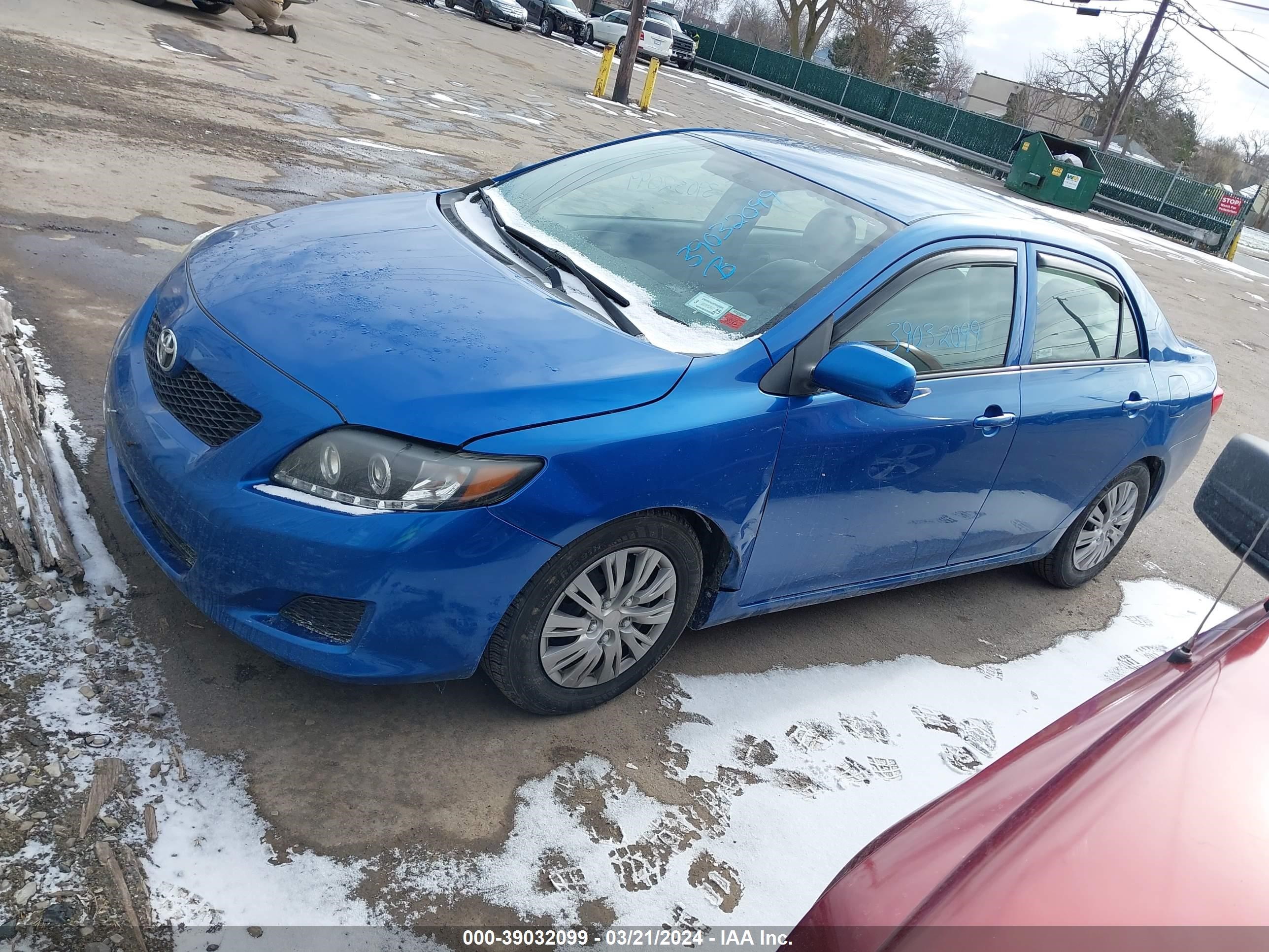 Photo 1 VIN: JTDBL40E899047434 - TOYOTA COROLLA 