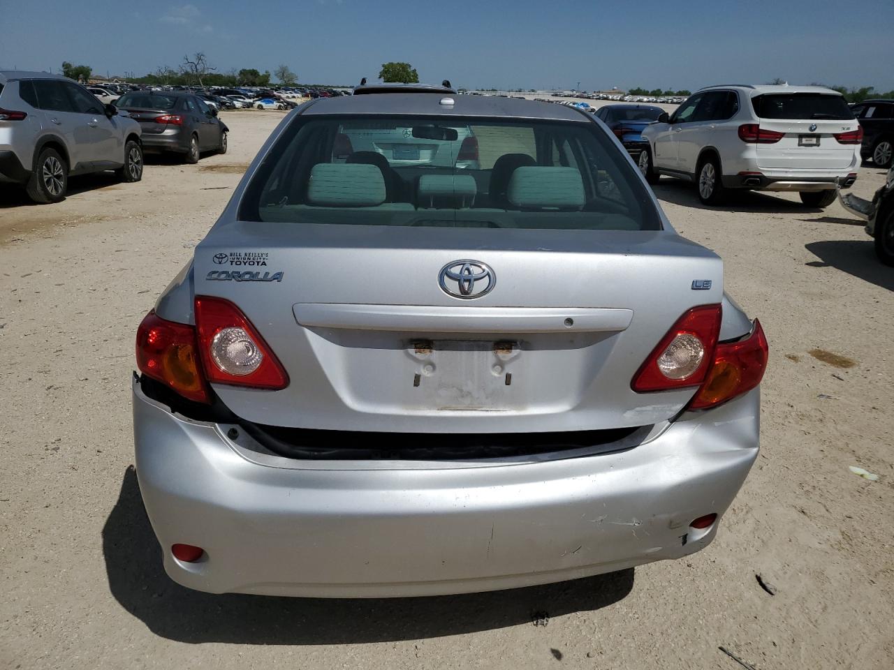 Photo 5 VIN: JTDBL40E899068185 - TOYOTA COROLLA 