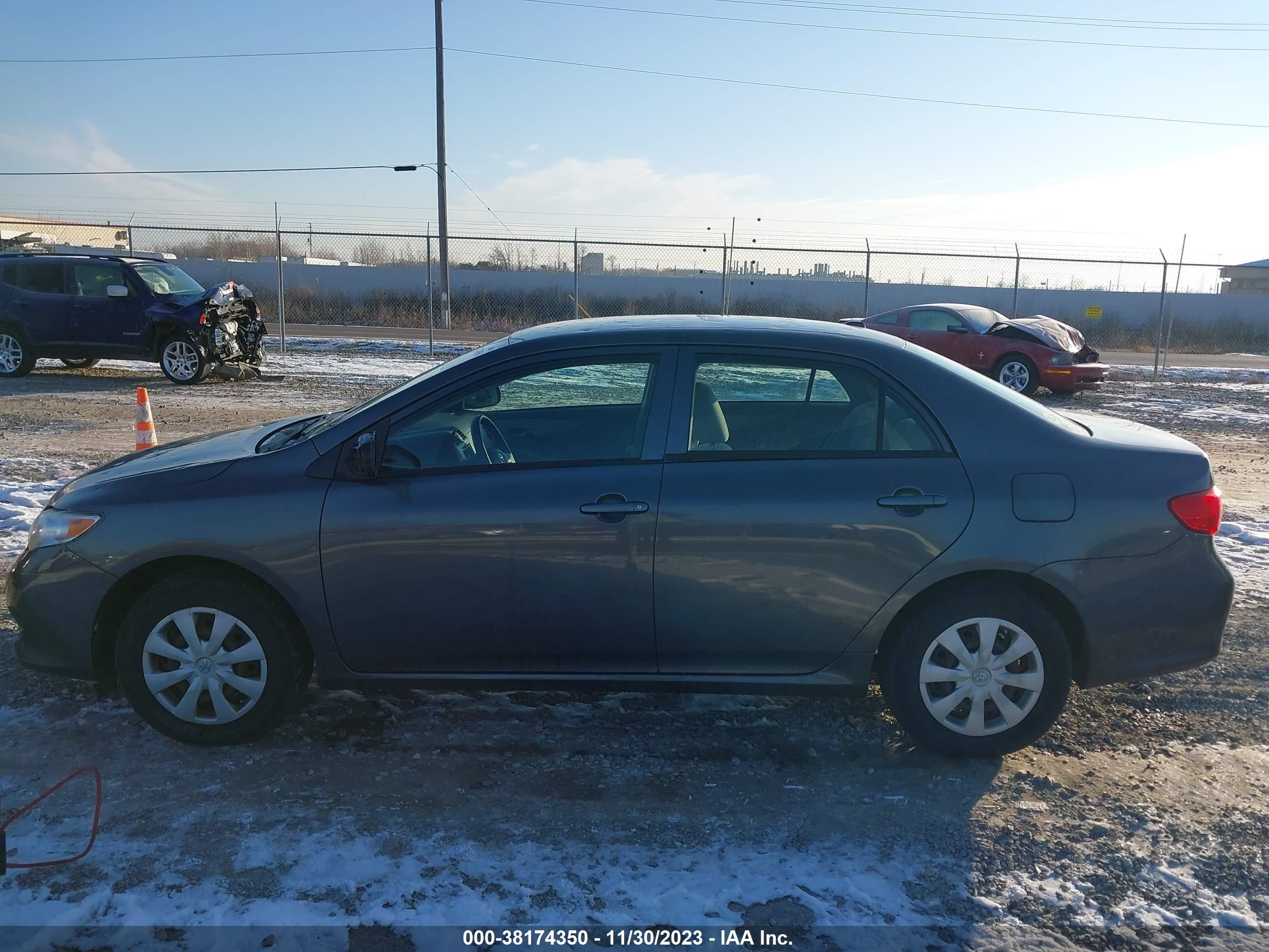 Photo 13 VIN: JTDBL40E89J033709 - TOYOTA COROLLA 