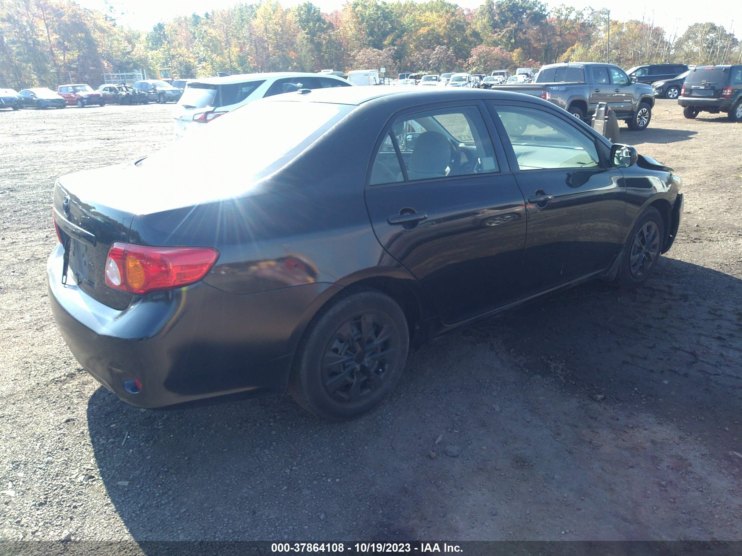 Photo 3 VIN: JTDBL40E99J003800 - TOYOTA COROLLA 