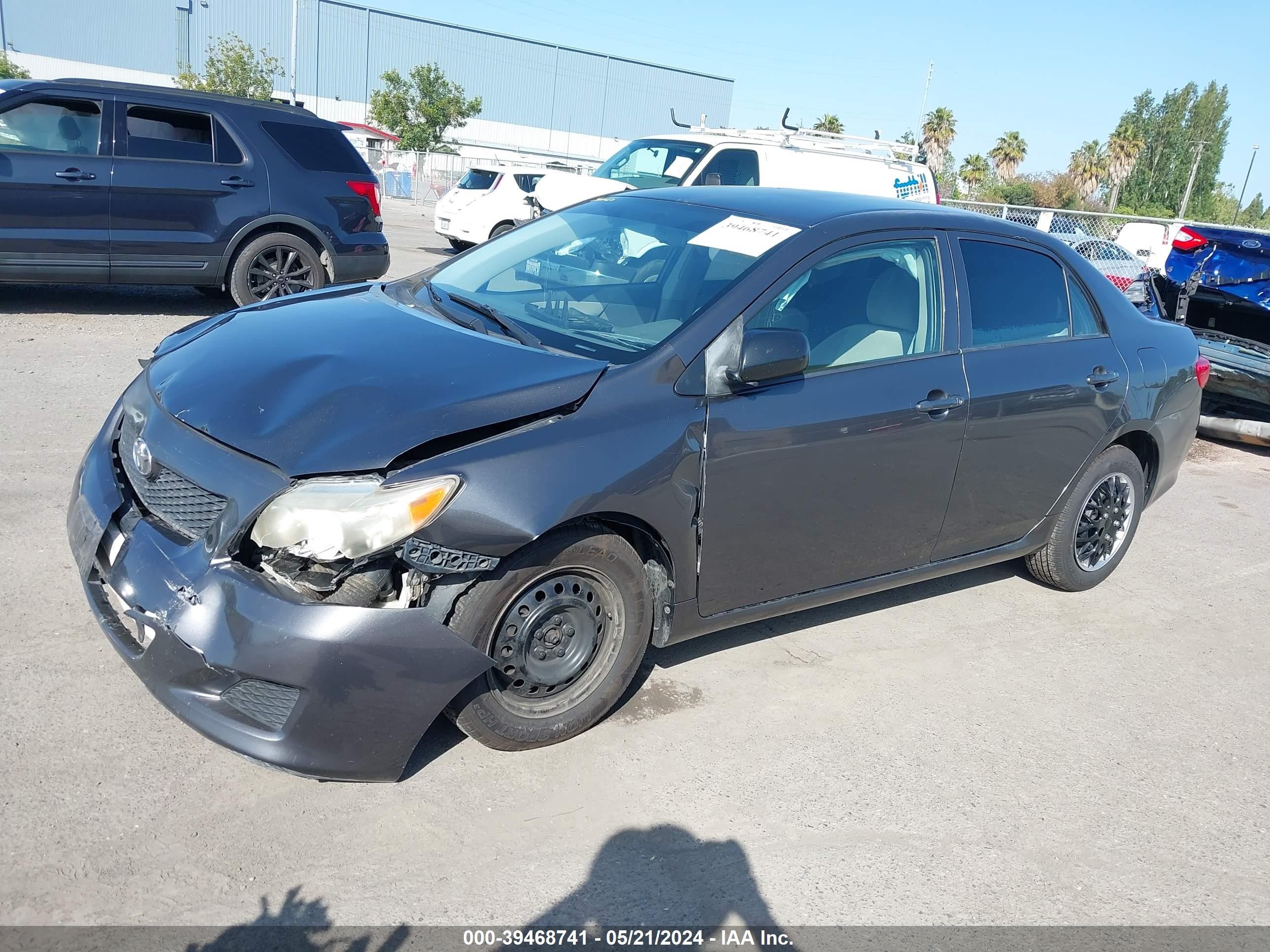 Photo 1 VIN: JTDBL40EX99047127 - TOYOTA COROLLA 