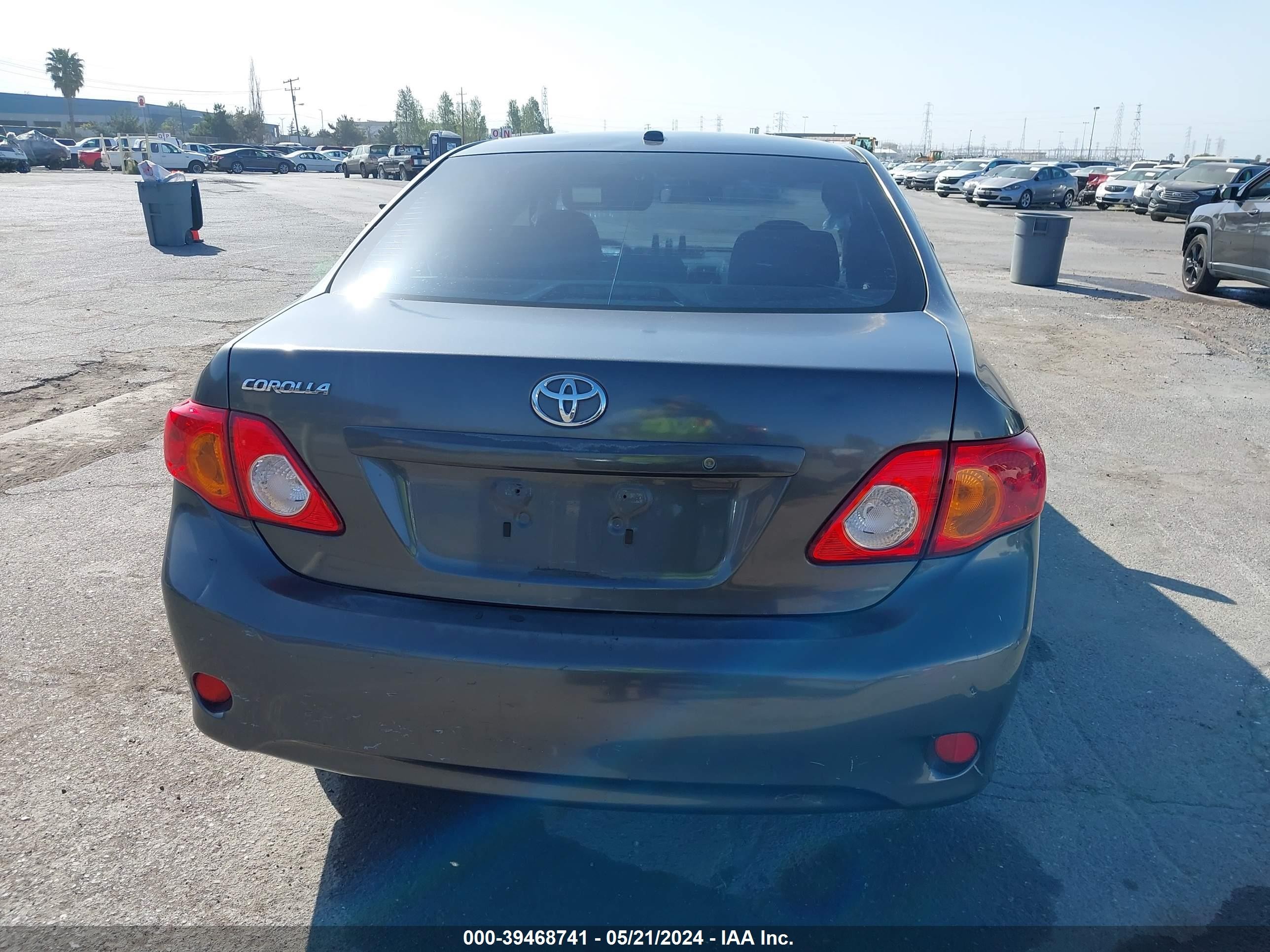 Photo 15 VIN: JTDBL40EX99047127 - TOYOTA COROLLA 