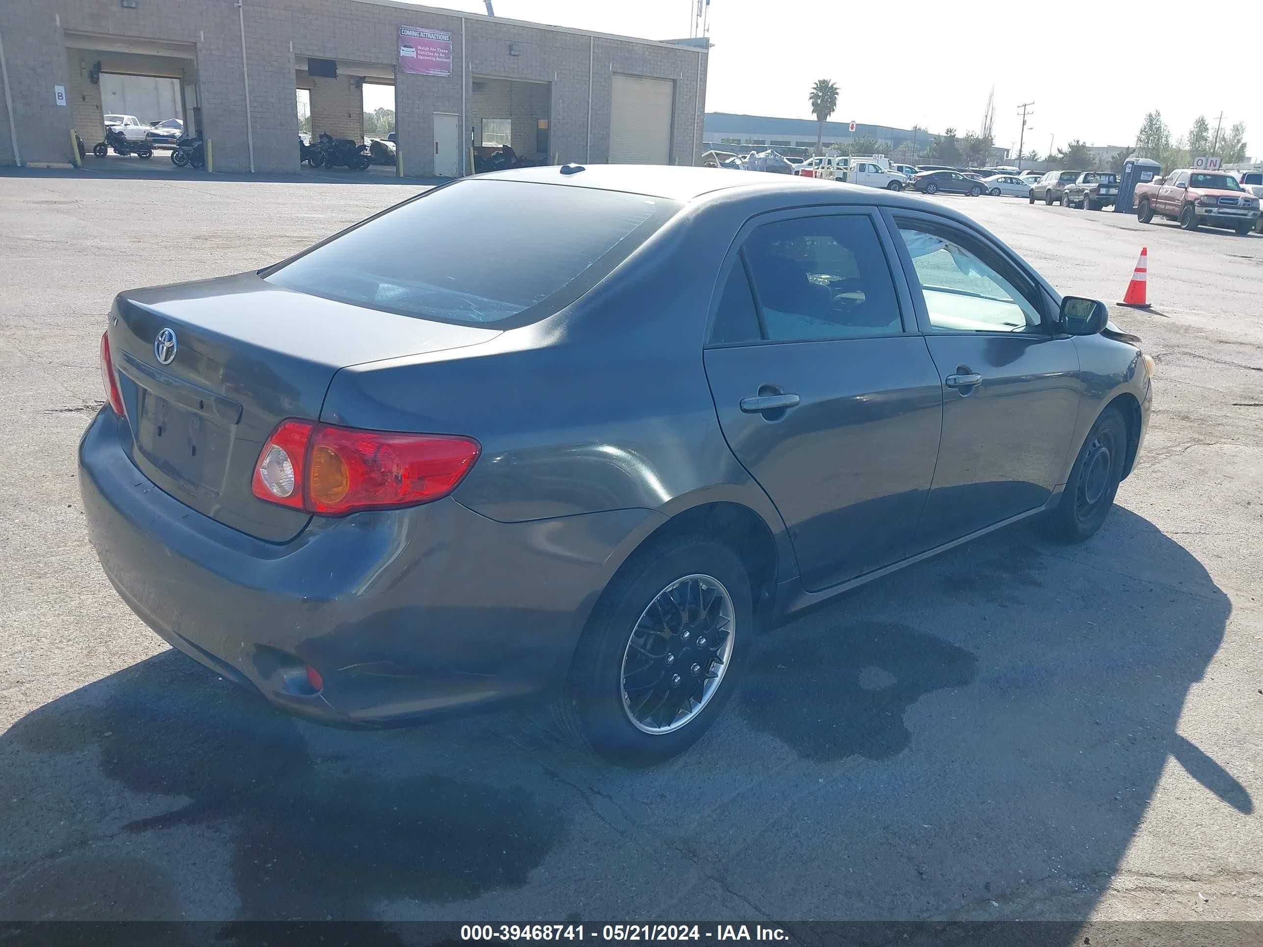 Photo 3 VIN: JTDBL40EX99047127 - TOYOTA COROLLA 