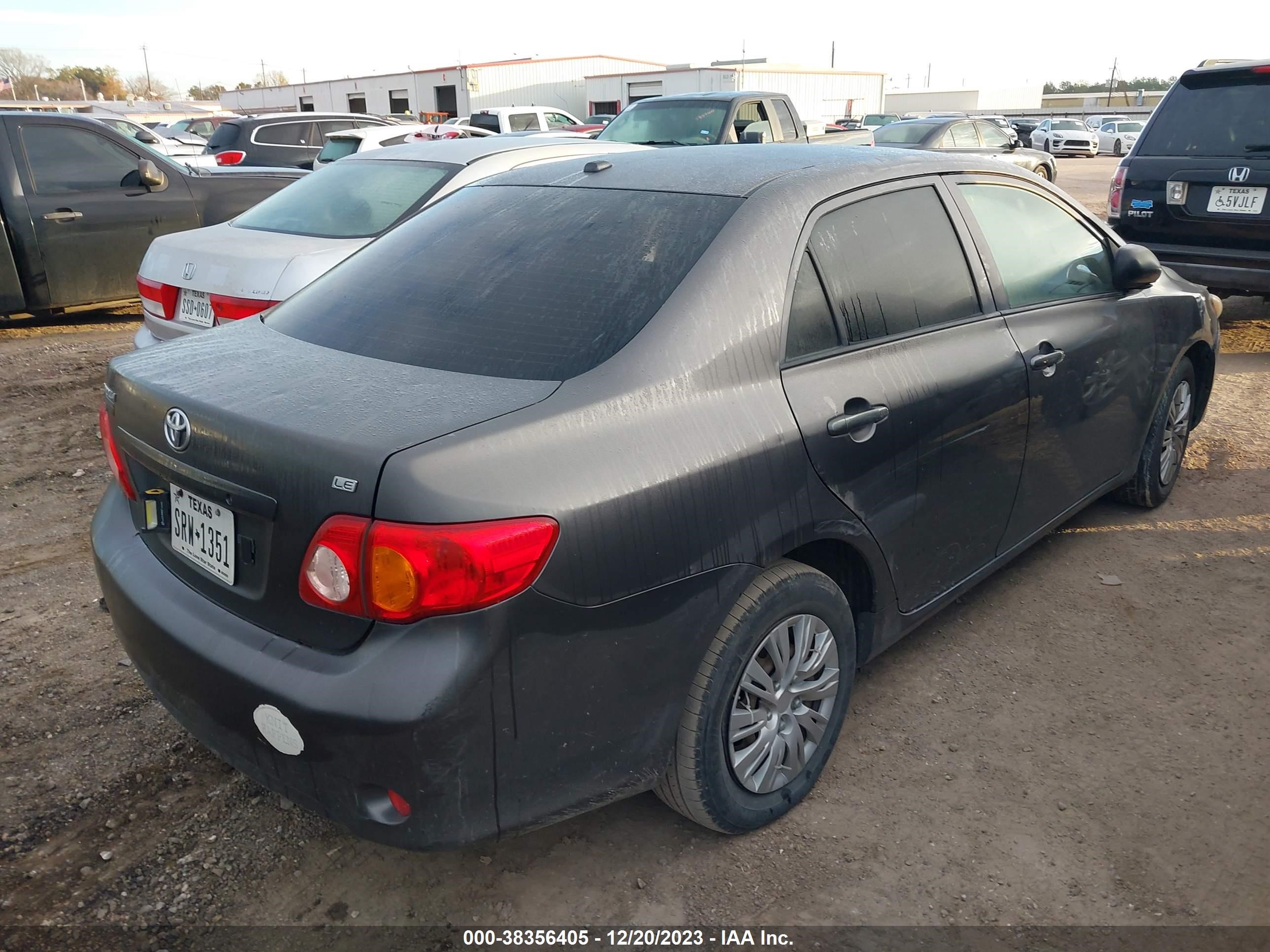 Photo 3 VIN: JTDBL40EX9J010352 - TOYOTA COROLLA 