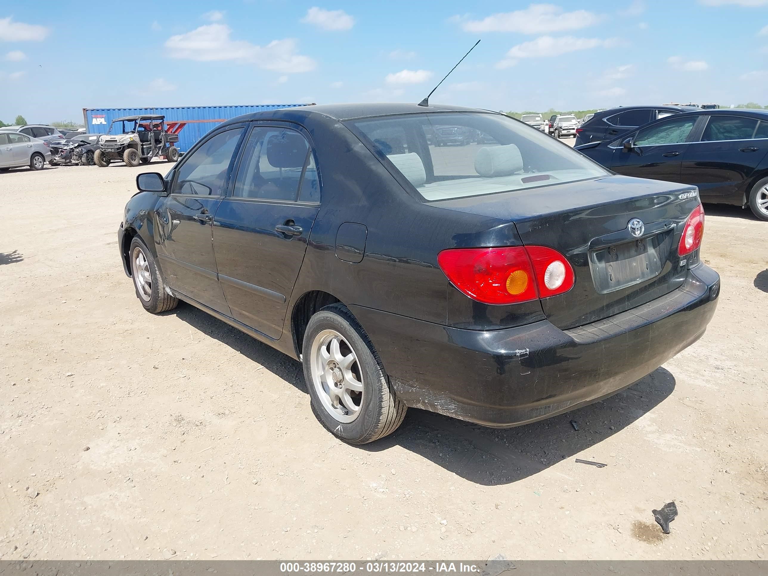 Photo 2 VIN: JTDBR32E230015581 - TOYOTA COROLLA 