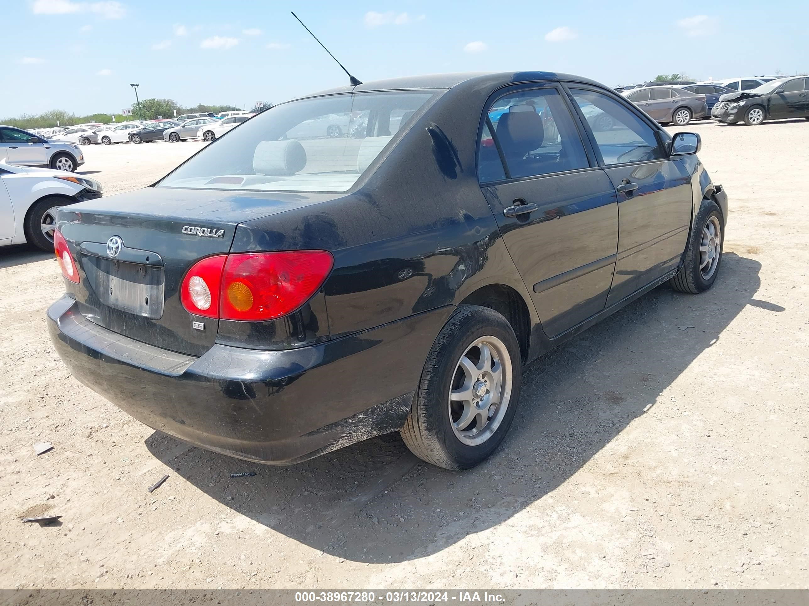 Photo 3 VIN: JTDBR32E230015581 - TOYOTA COROLLA 